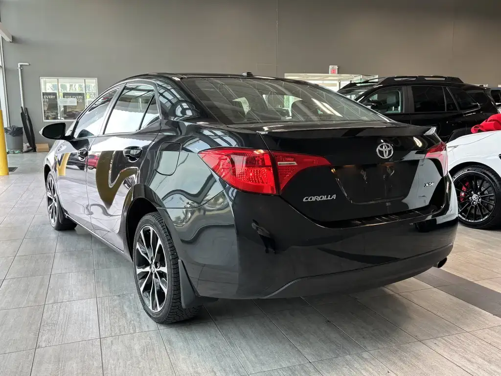 2018 Toyota Corolla - photo 5