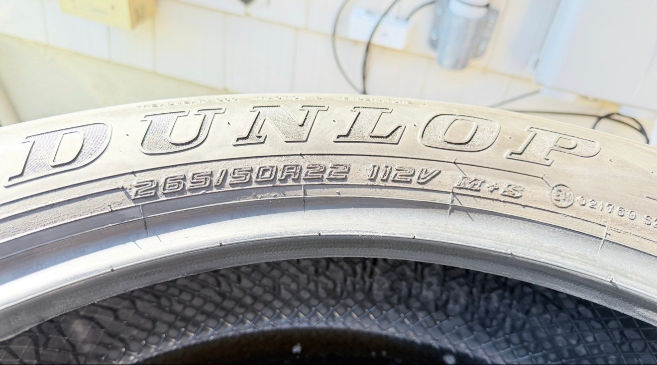 Set of 4 Dunlop Grandtrek 265/50R22 Tires - photo 3