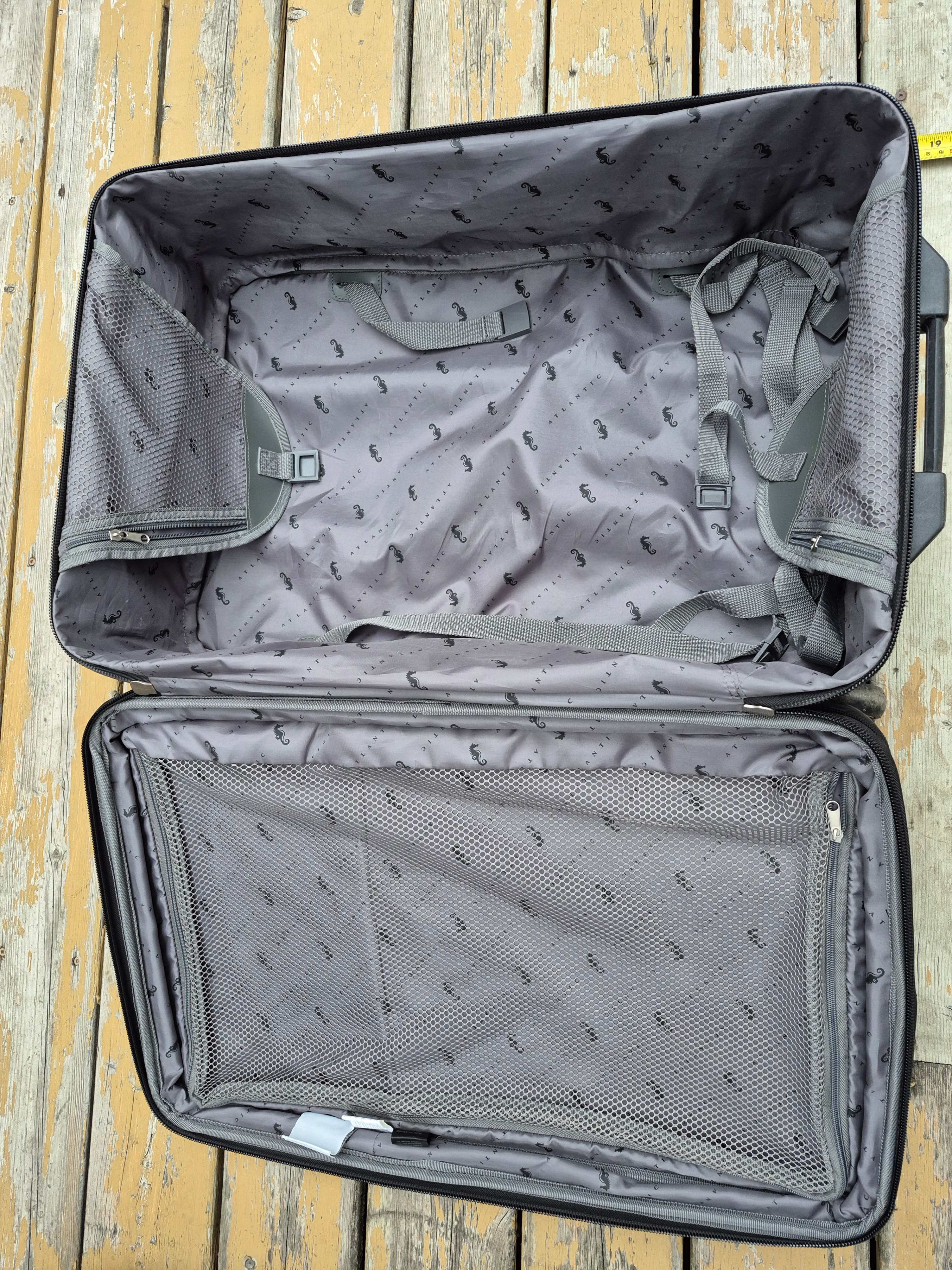 Atlantic Luggage 27H x 16W x 11-12D Inches - photo 4