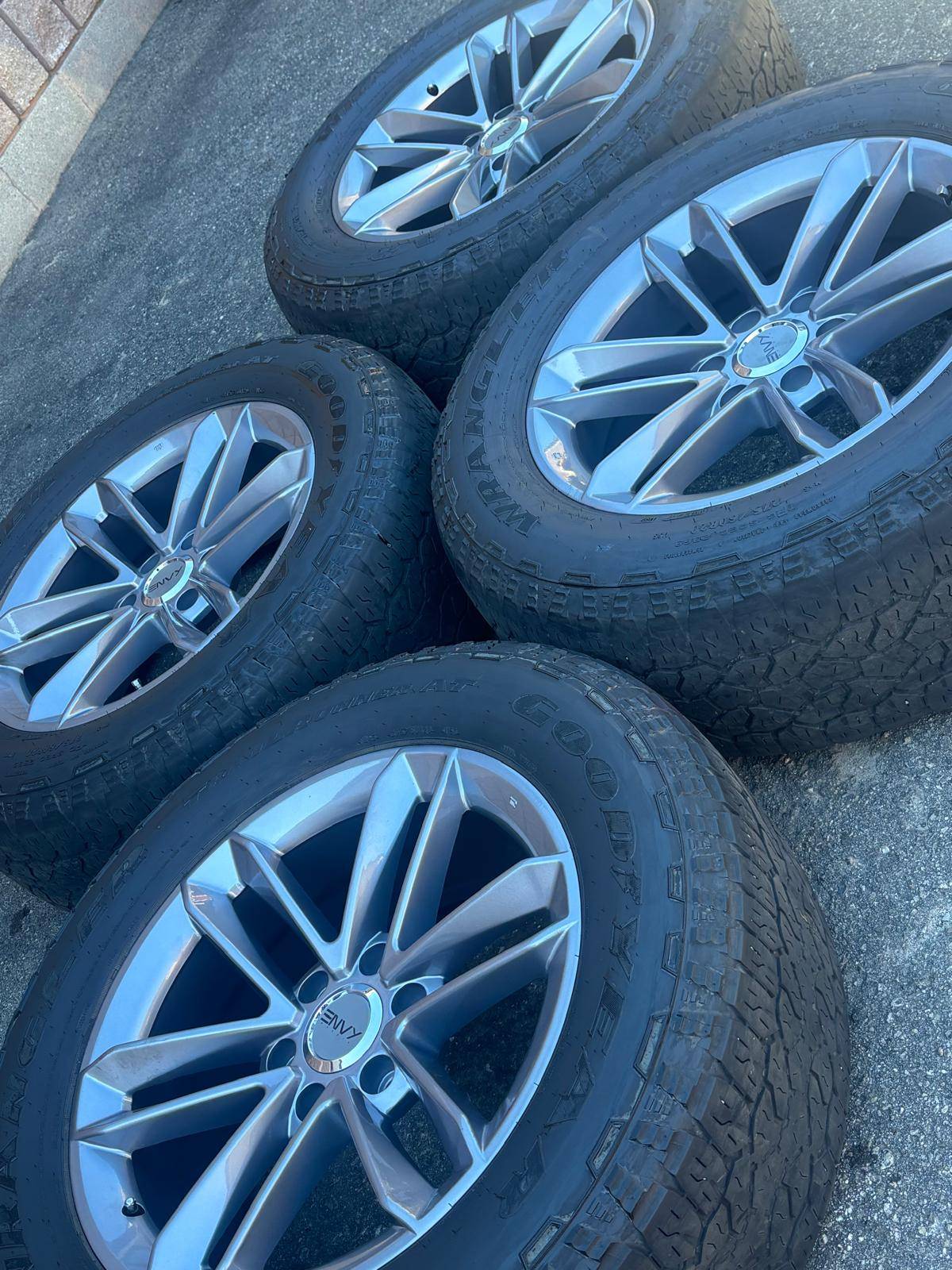 NEW 20”Envy(6x139)+used Goodyear A/T-Escalade/Tahoe/Sierra/Silv - photo 4