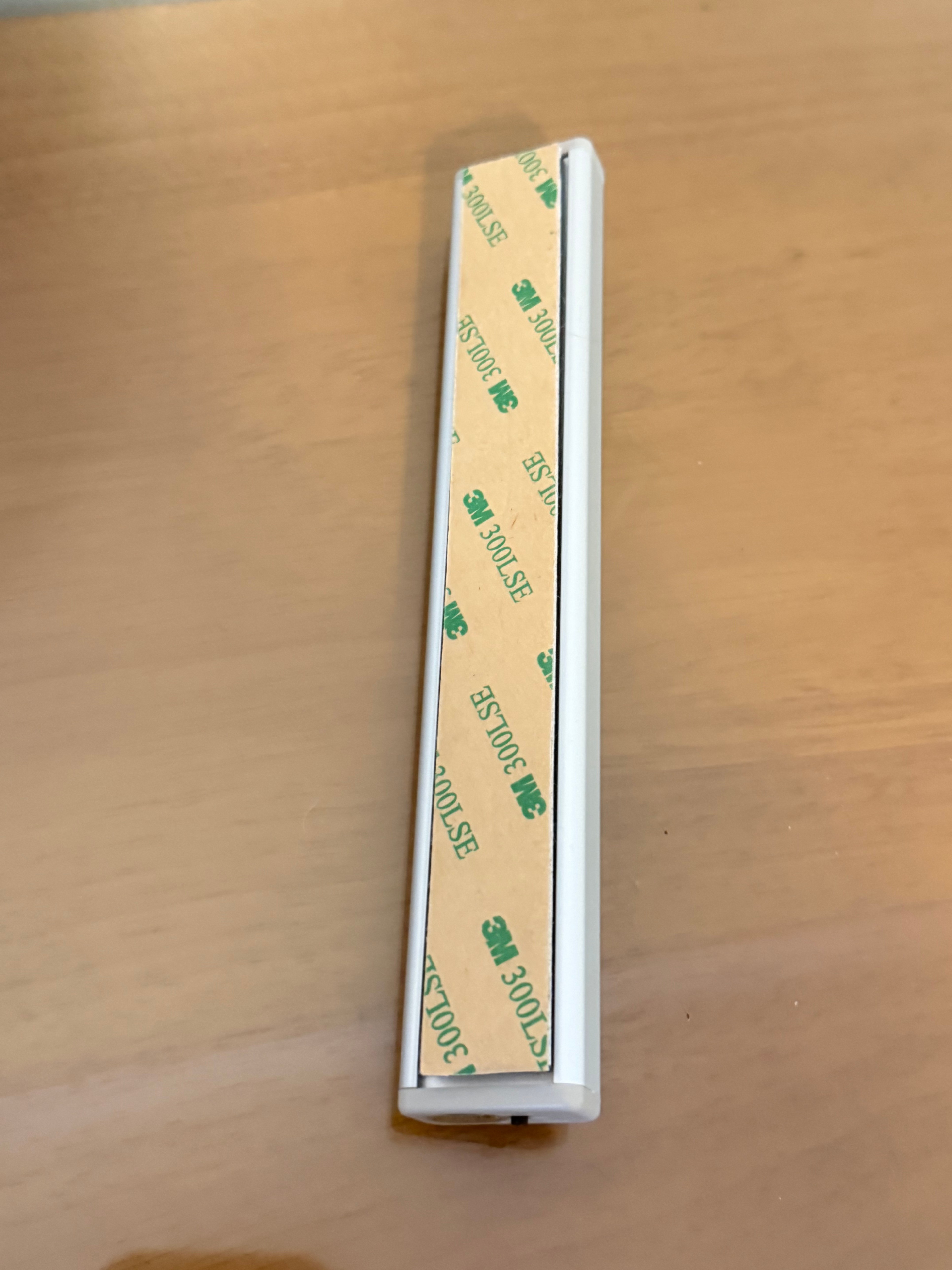 Motion Sensor LED Light Bar with 3M Adhesive Backing / 19cm - photo 2