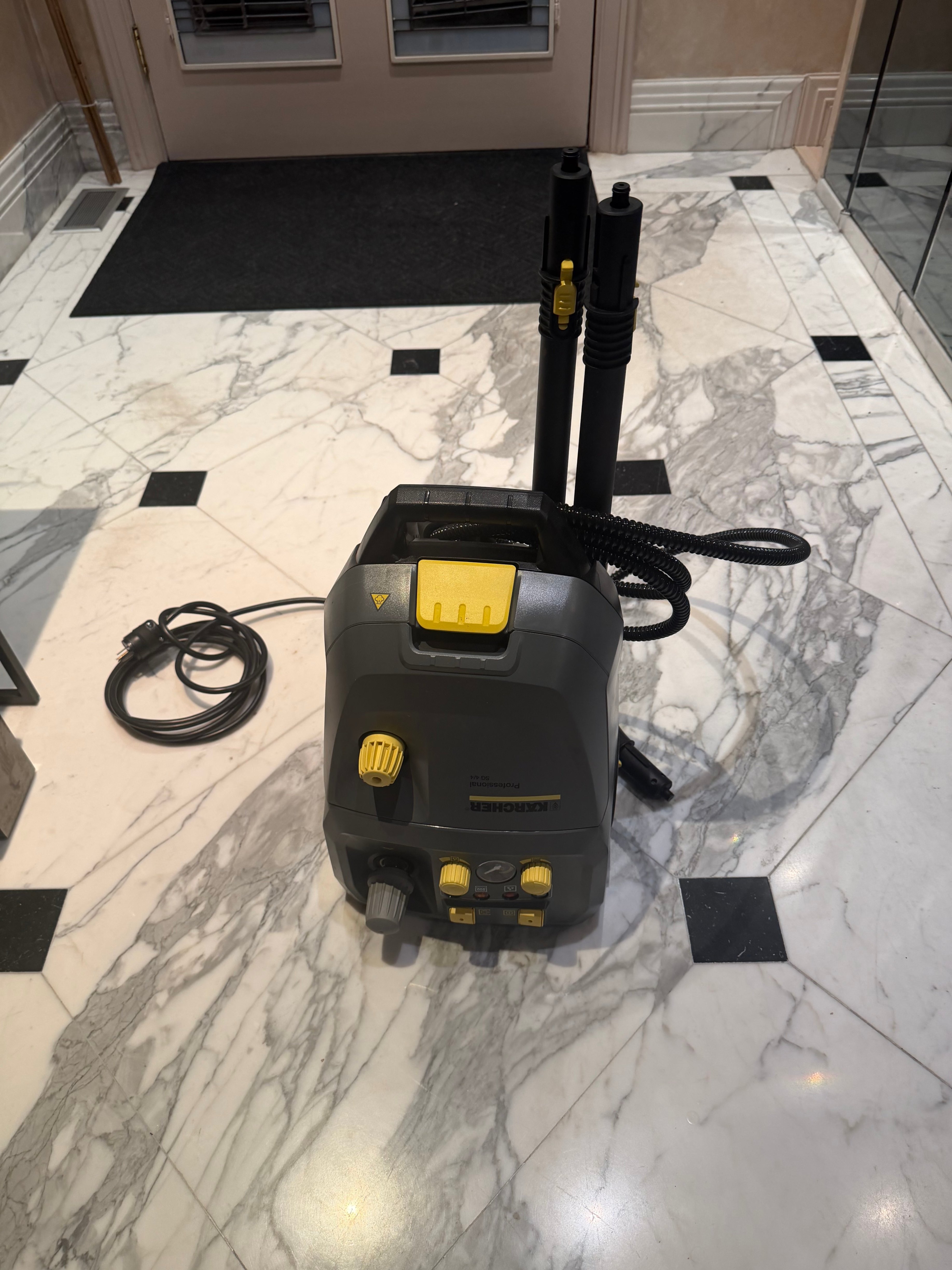 Kärcher Professional SG 4/4 Commercial Steam Cleaner