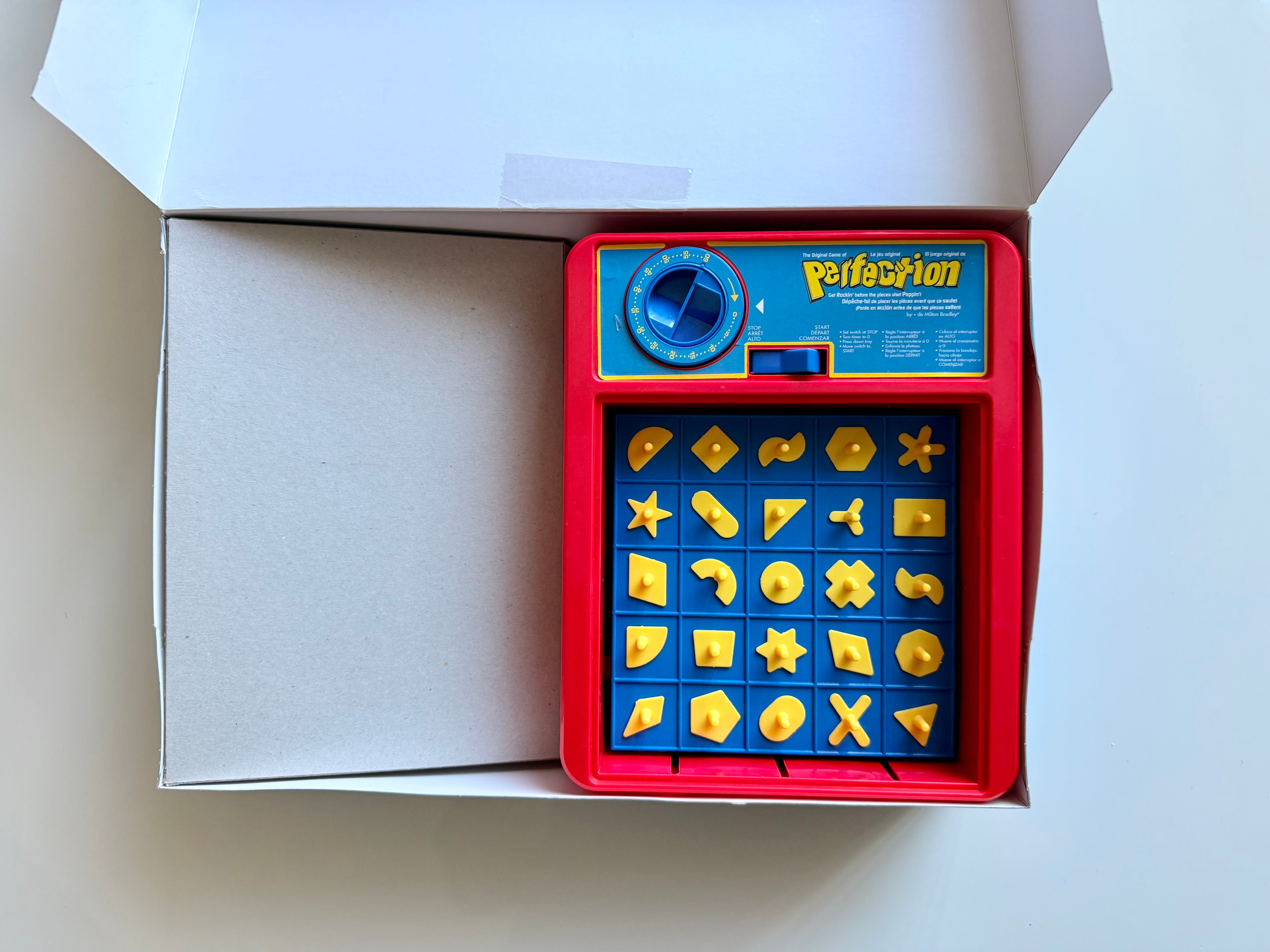 Perfection Game (Milton Bradley) - photo 3
