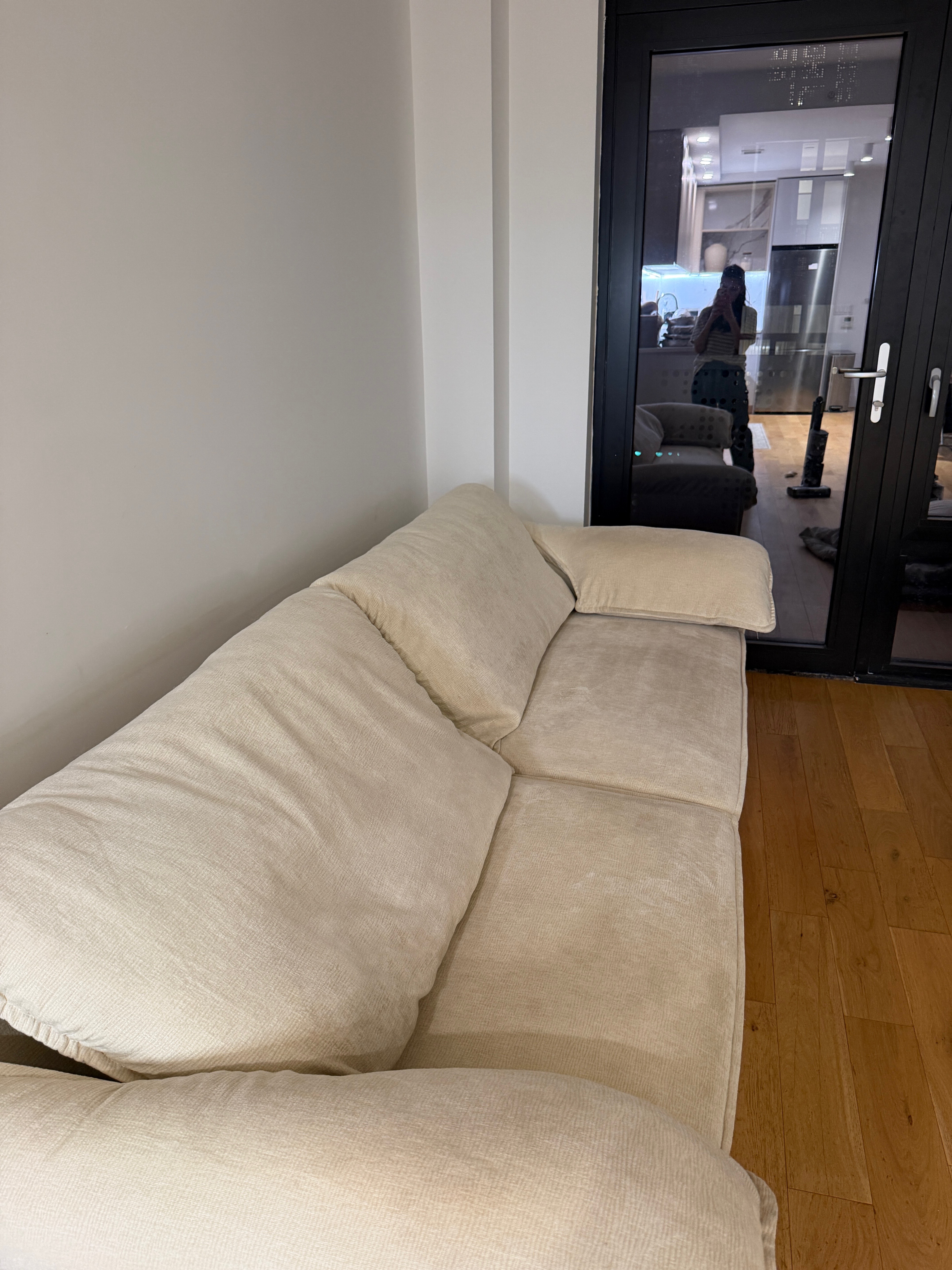 Sofa - photo 2