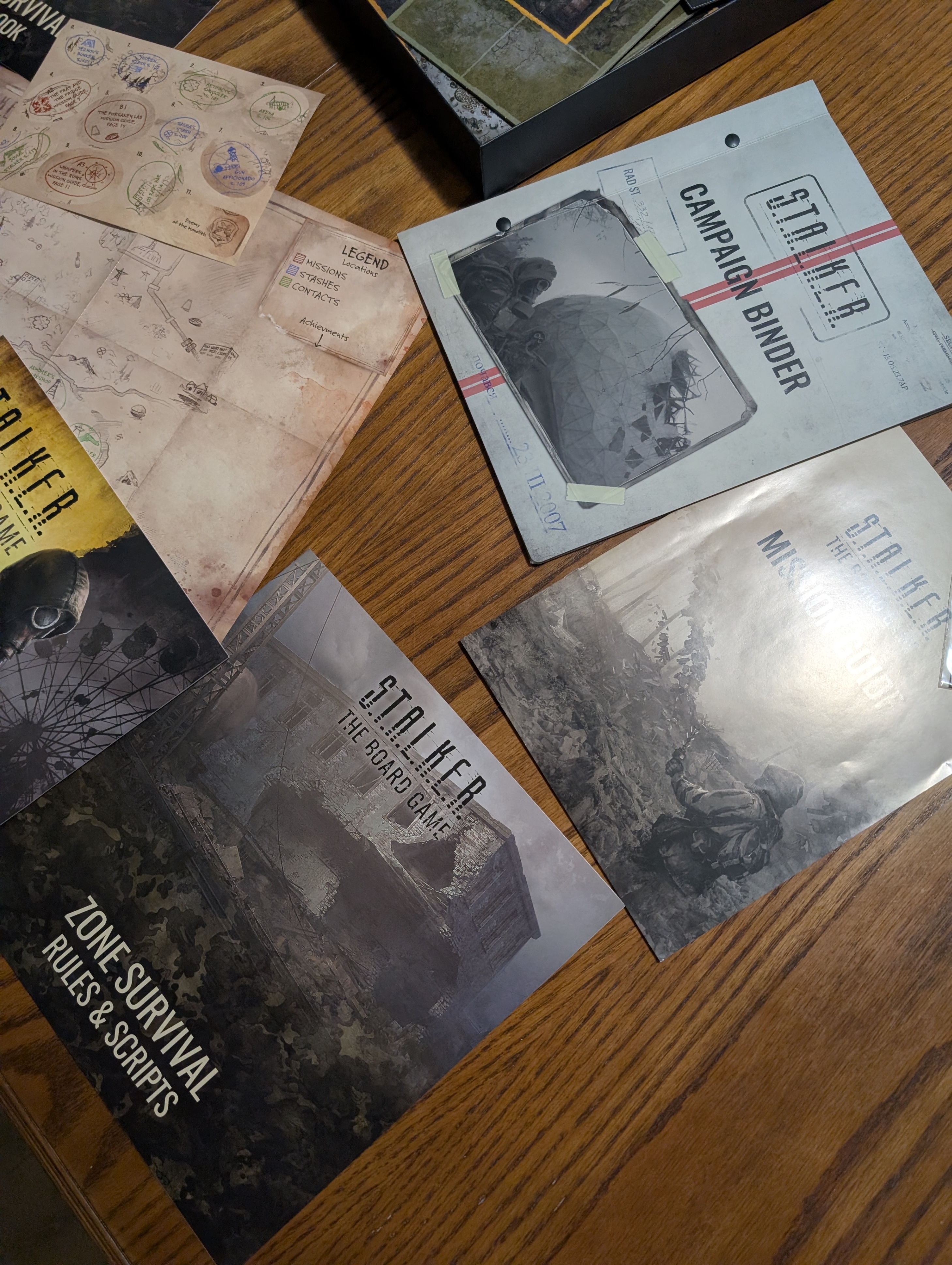 S.T.A.L.K.E.R + Stretch goals Boardgame - photo 2
