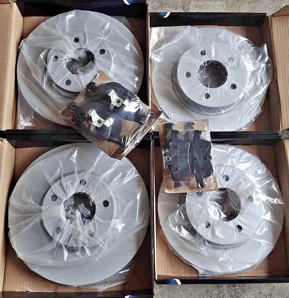 Brake Rotor and Pad Set