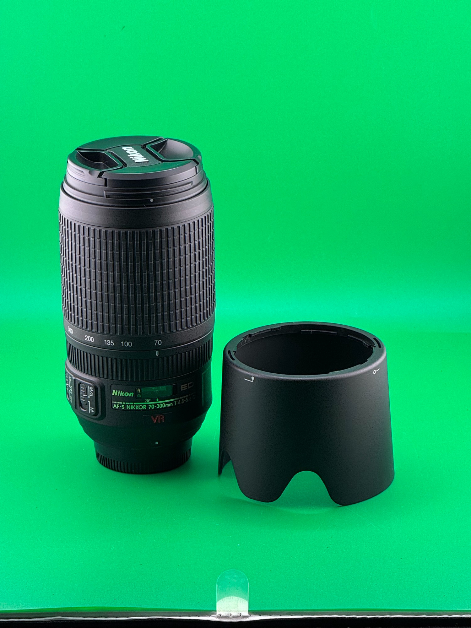 Nikon AF-S VR Zoom-NIKKOR 70-300mm f/4.5-5.6G IF-ED - F-mount...