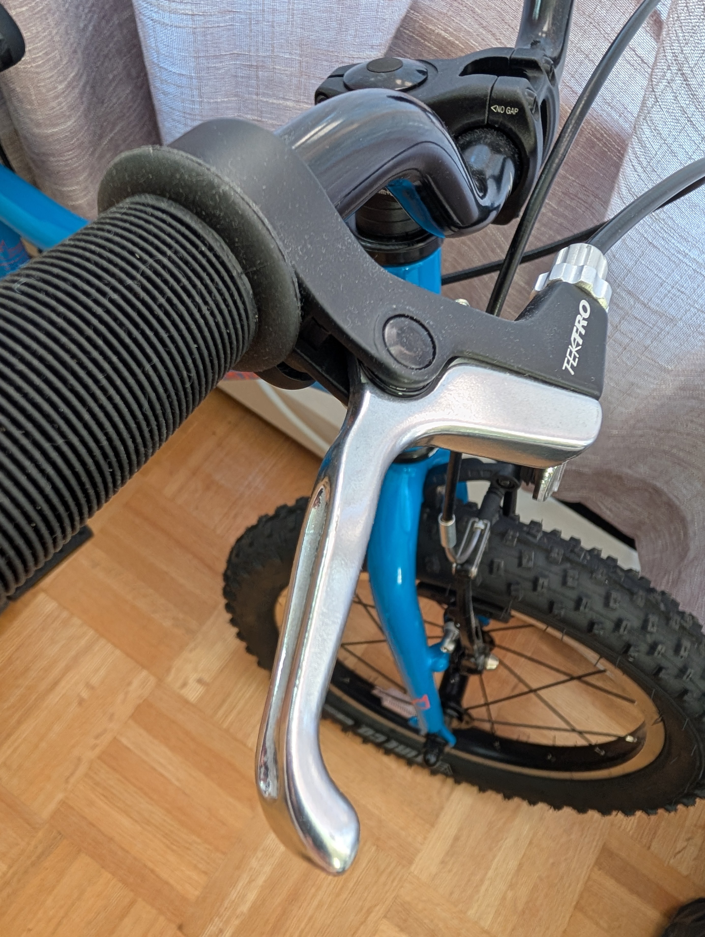 MEC Speed 16 Kids' Bike - Like New, Aluminum Frame - photo 5