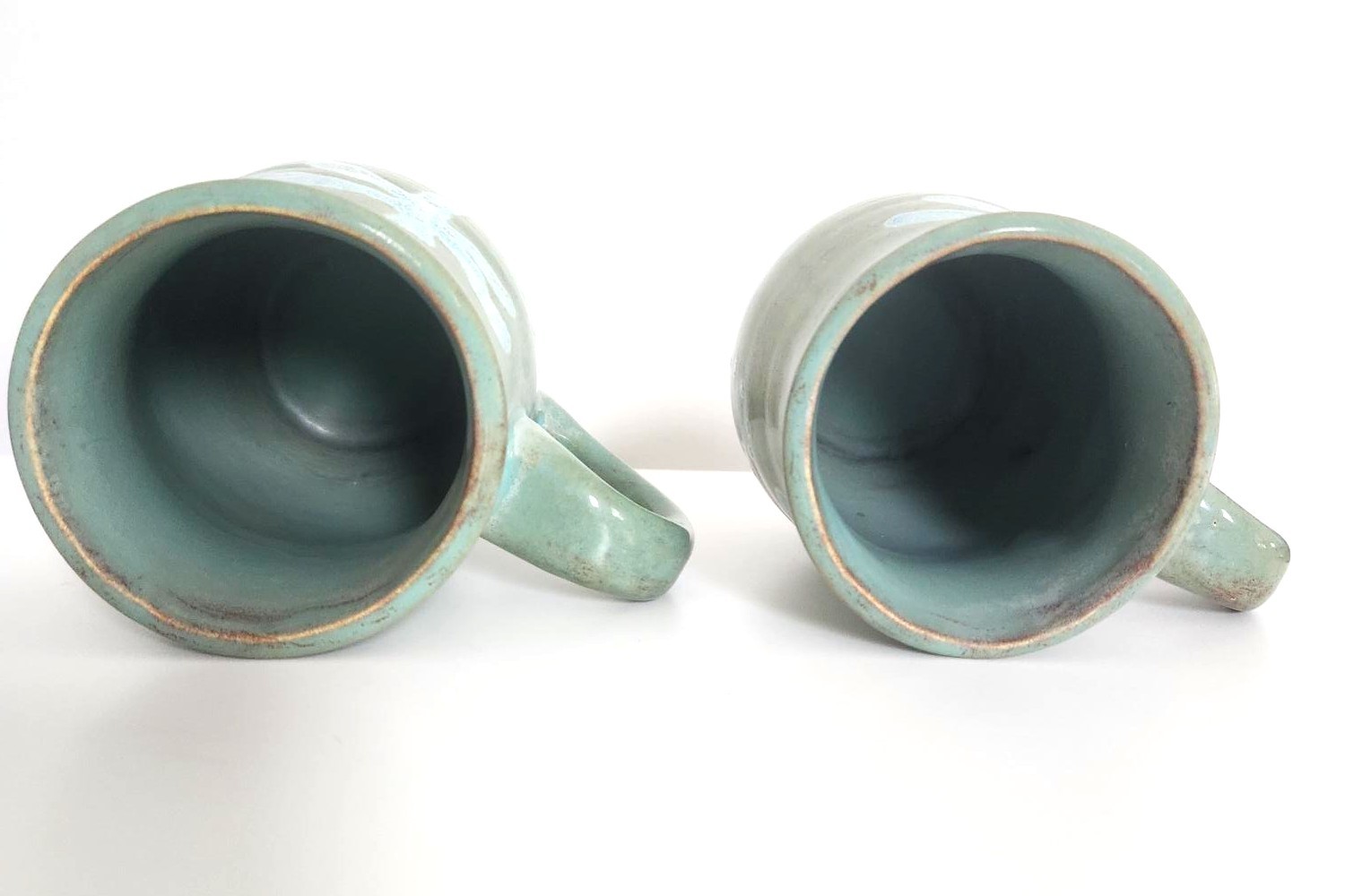 Pair of Canada-made Ceramic Mugs, Dragonfly Fly Design - photo 5