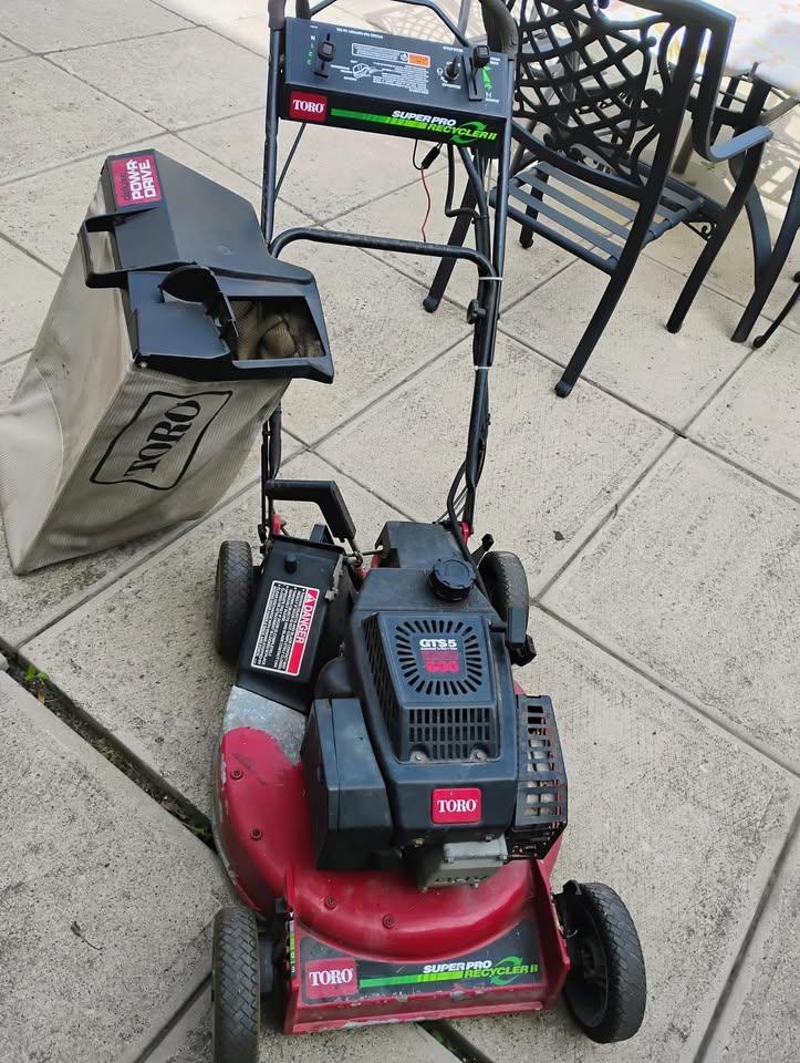 Vintage Professional Toro GTS5 600 Gas-Powered - photo 2