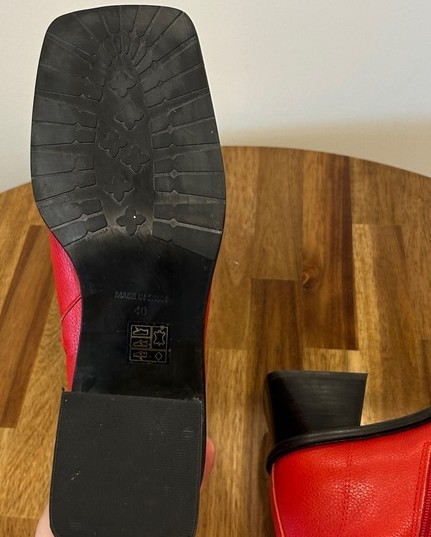L’intervalle Red Leather Zip Up Heeled Boot LIKE NEW - photo 5