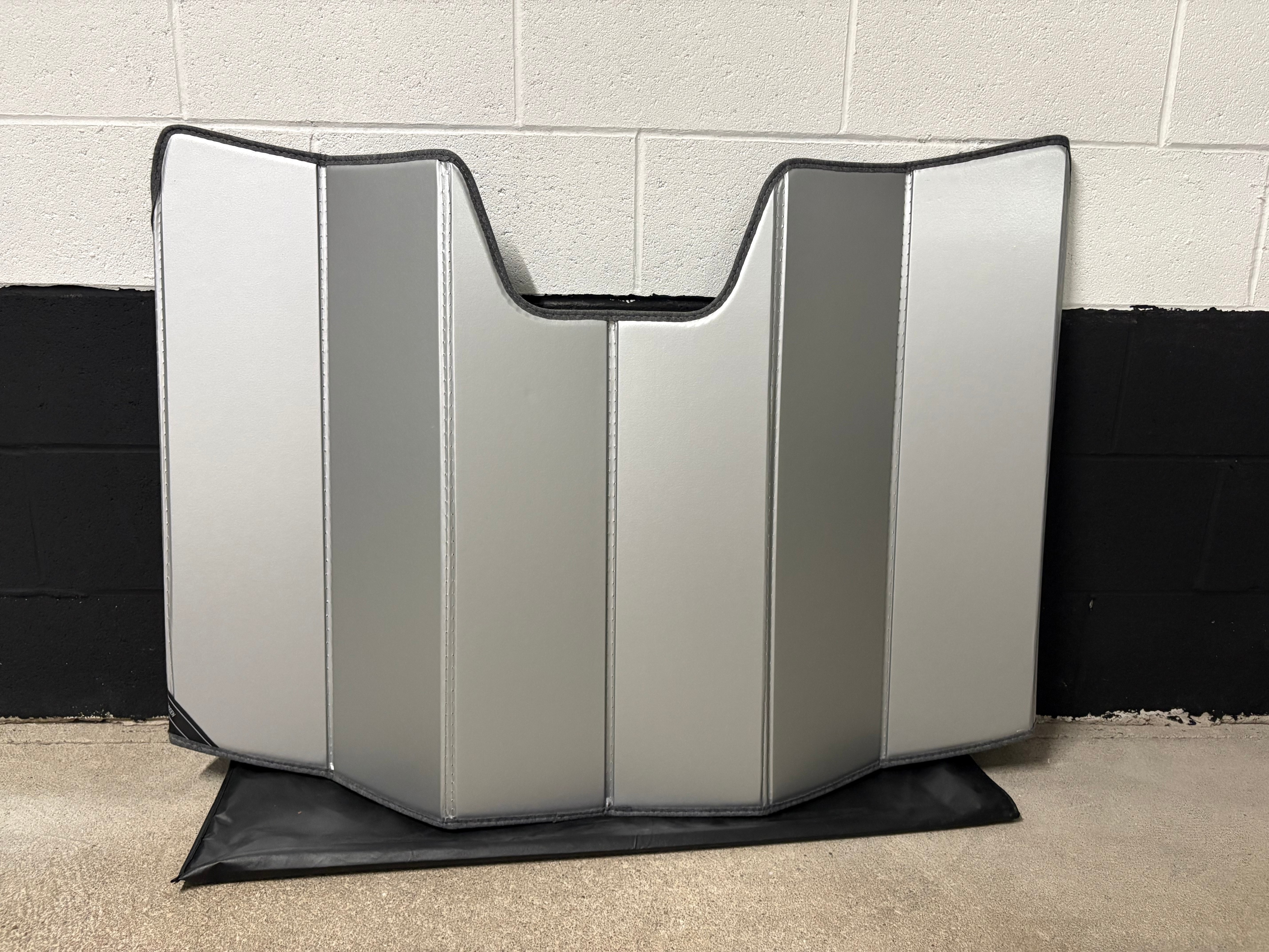 Covercraft UVS100 Custom Window Sunscreen Cover (Cadillac XT5)