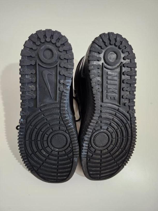 Shoes Nike Size 9 Black - photo 2