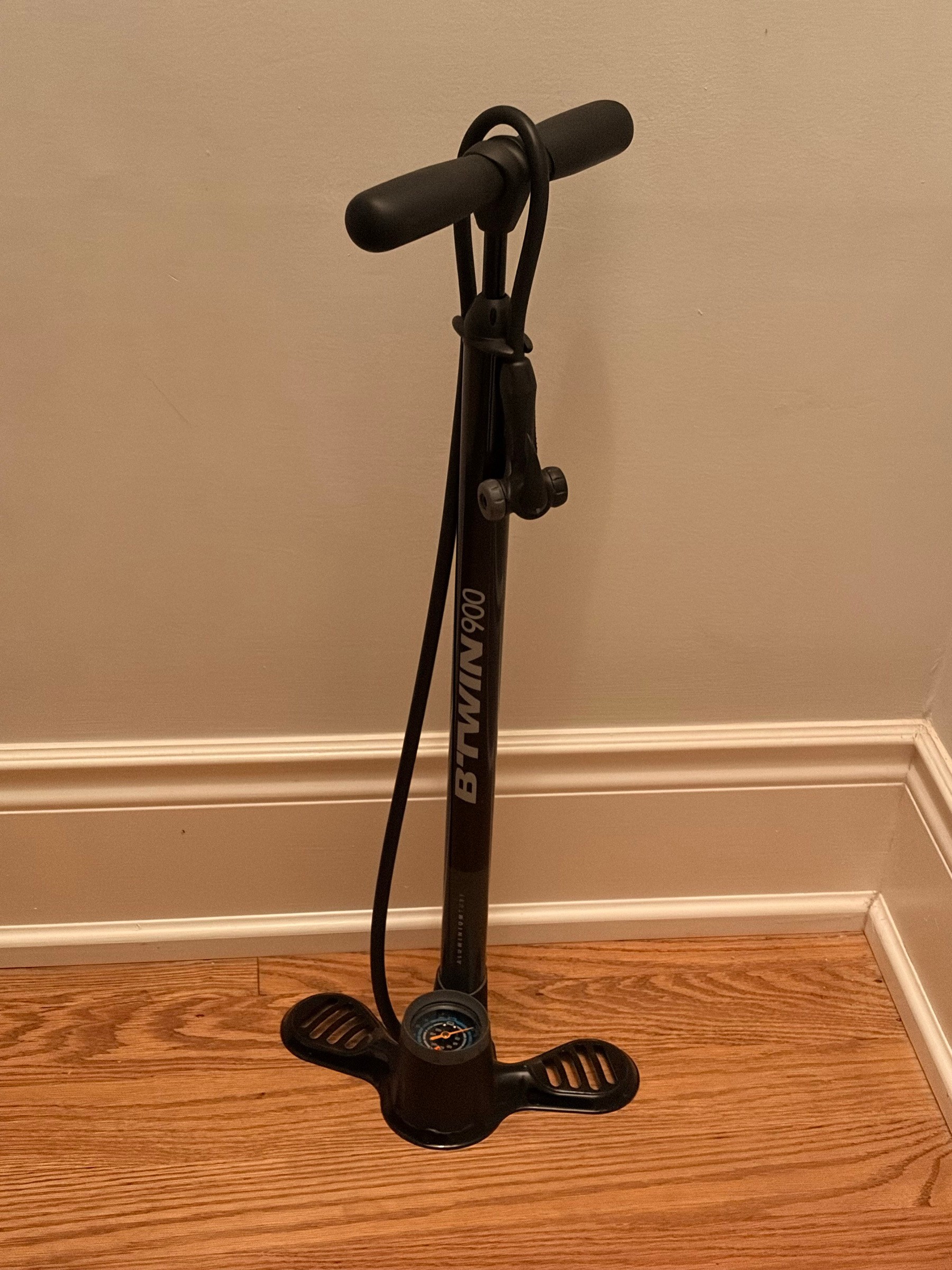 B'TWIN 900 Aluminium Floor Bike Pump w/ Pressure Gauge