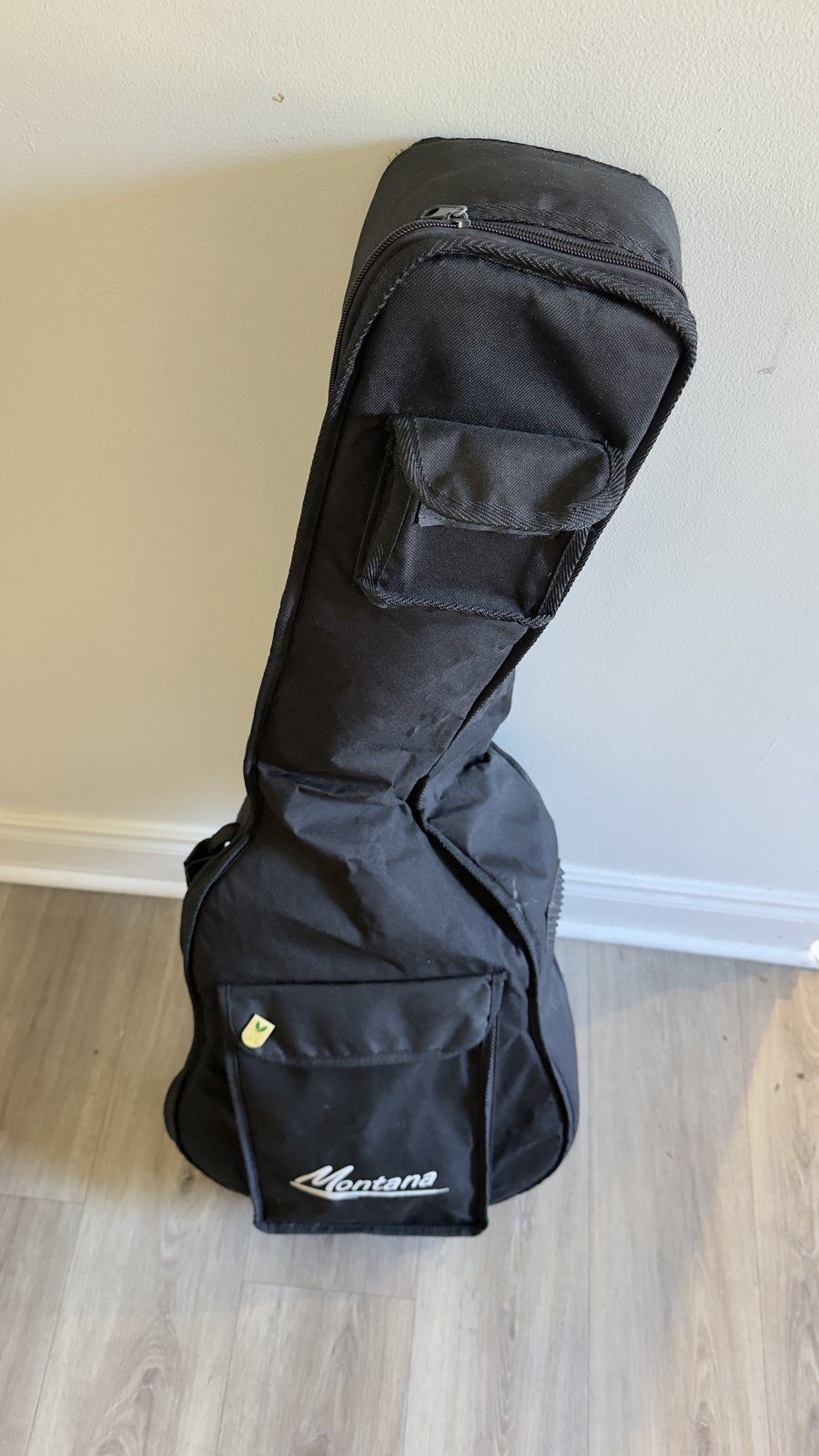 Yamaha C40 Classical Guitar + Gig Bag + Tuner, Capo, Strings - photo 4