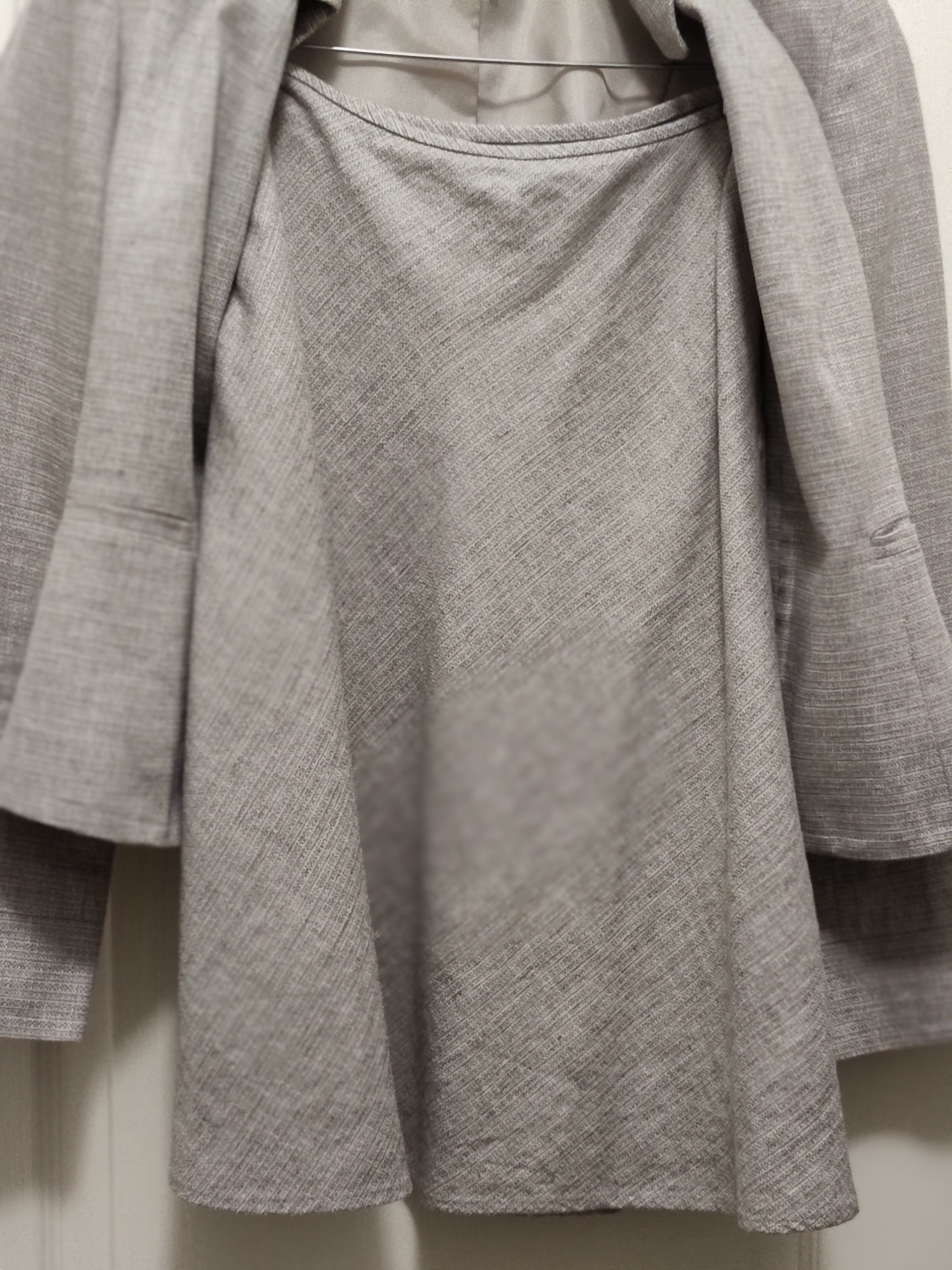 Women's Calvin Klein Light grey suit - photo 3