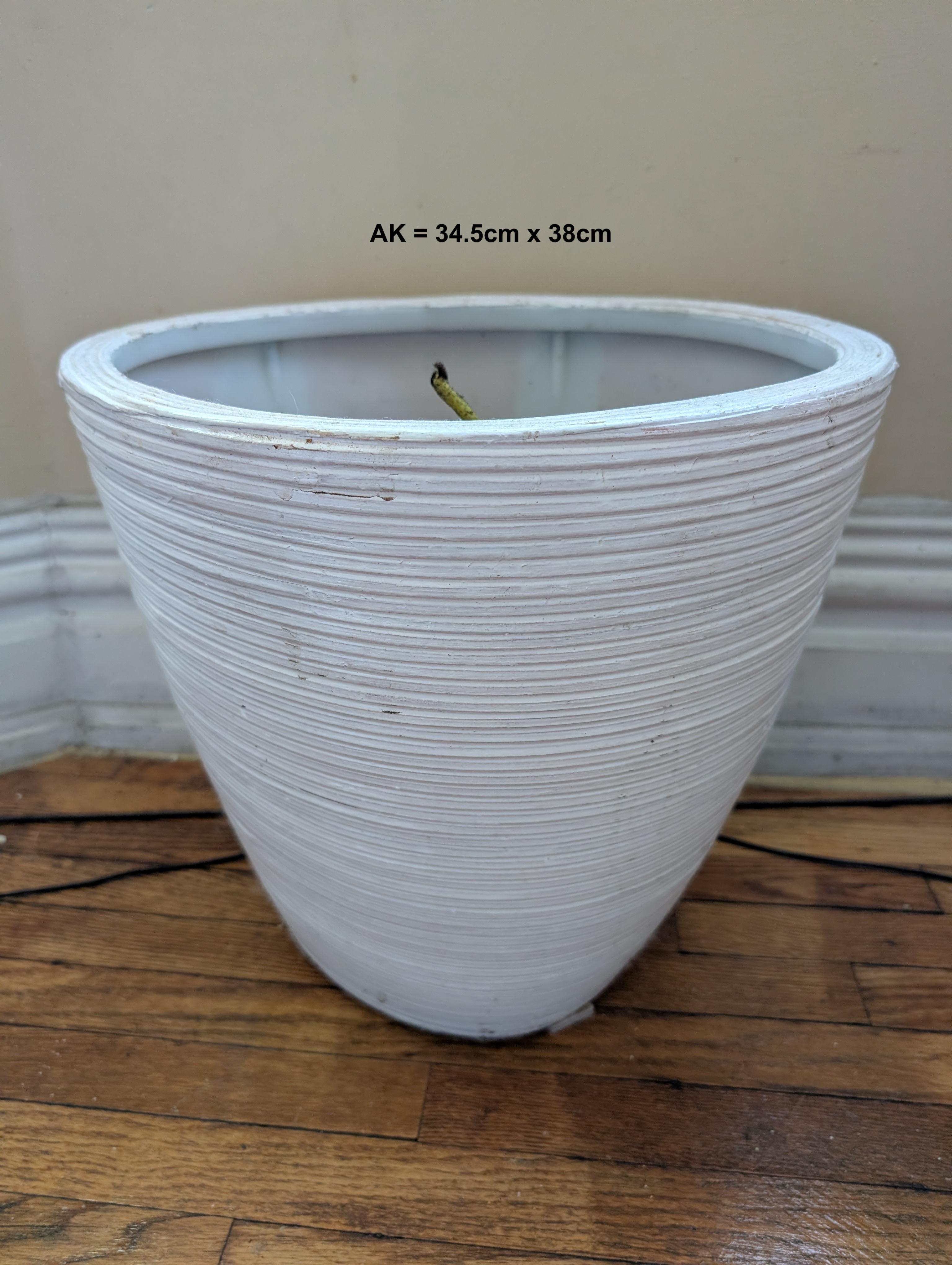 Plant pots - photo 3