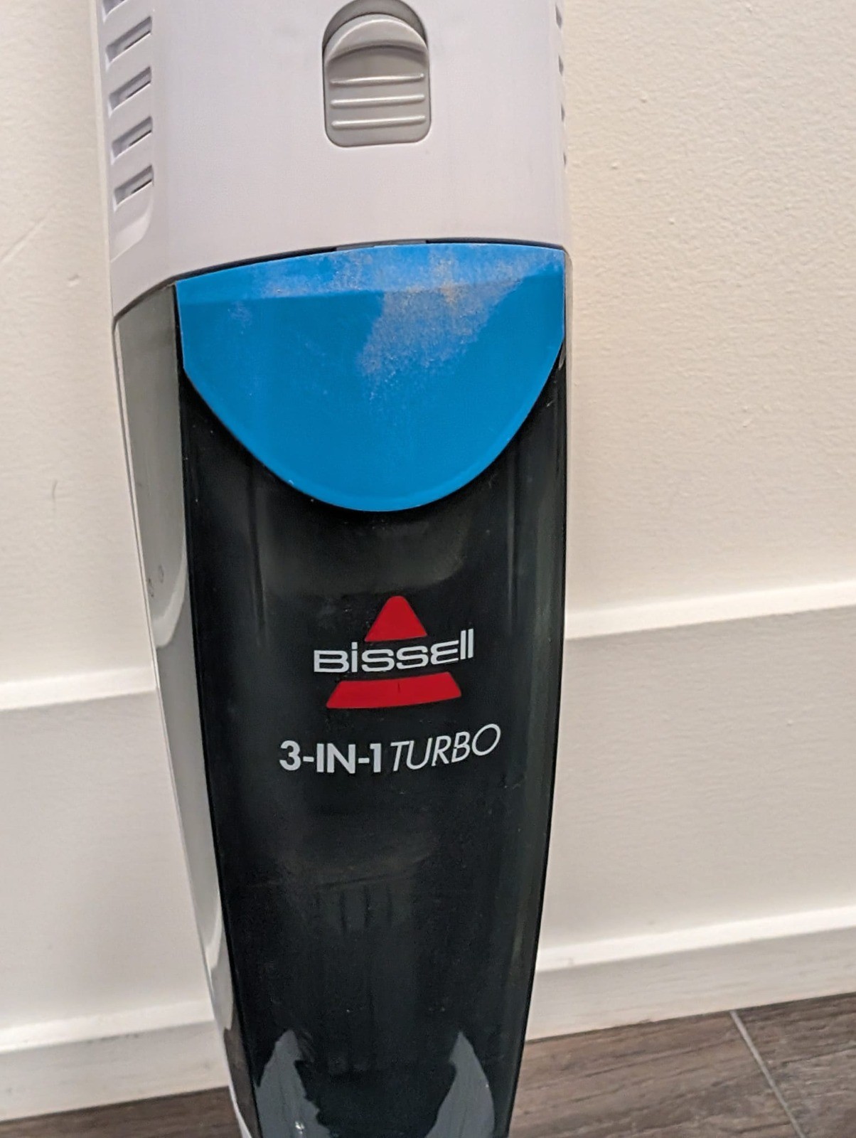 BISSELL Lightweight Stick Vacuum - photo 3