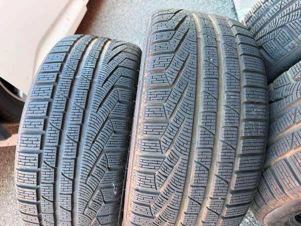 SET of 255/40/19 Pirelli Sottozero Winter 240 Series II Like New - photo 5