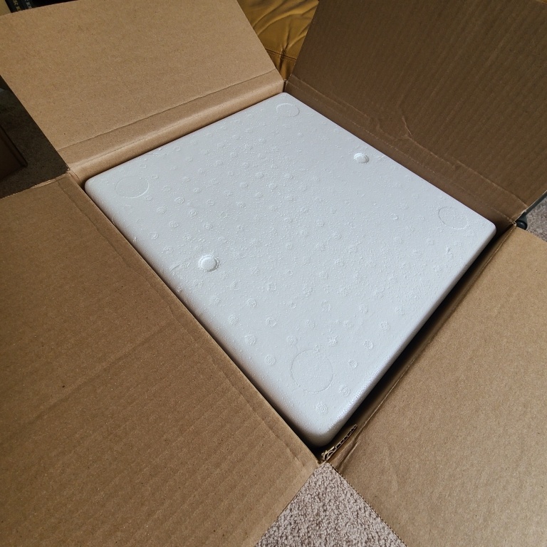 Generic polystyrene (EPS) cooler with cardboard box - photo 3