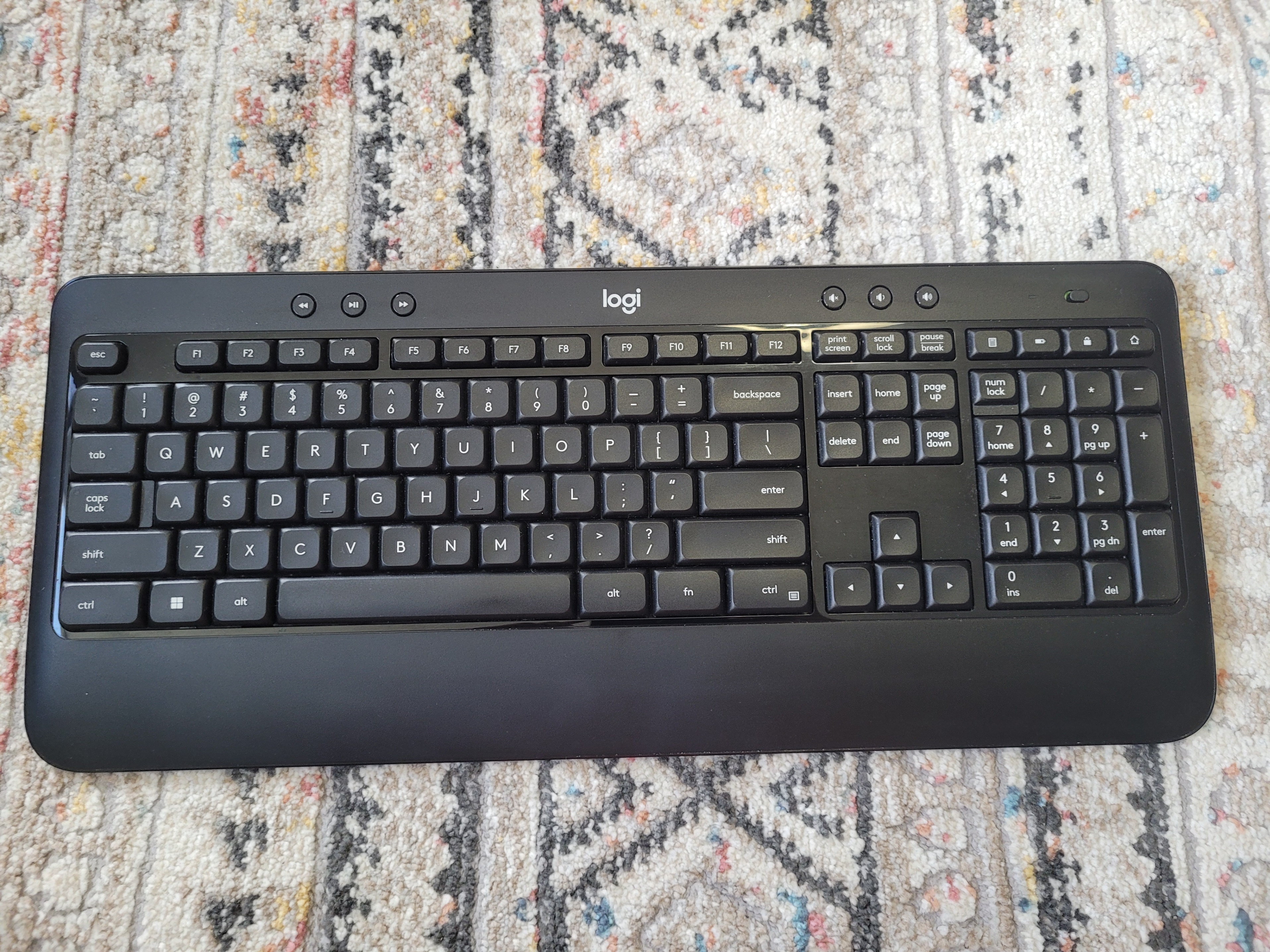 Logitech Complete Wireless Combo 2 – K540e Keyboard + M185 Mouse - photo 2