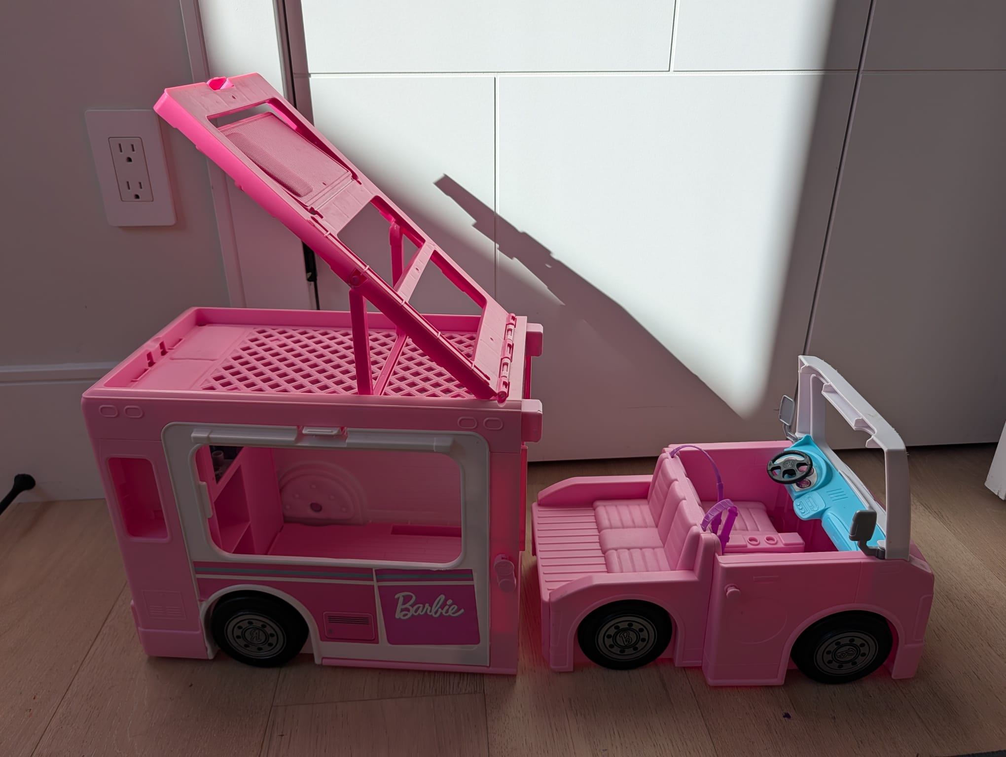 Barbie Pink Camper Play Set - photo 2