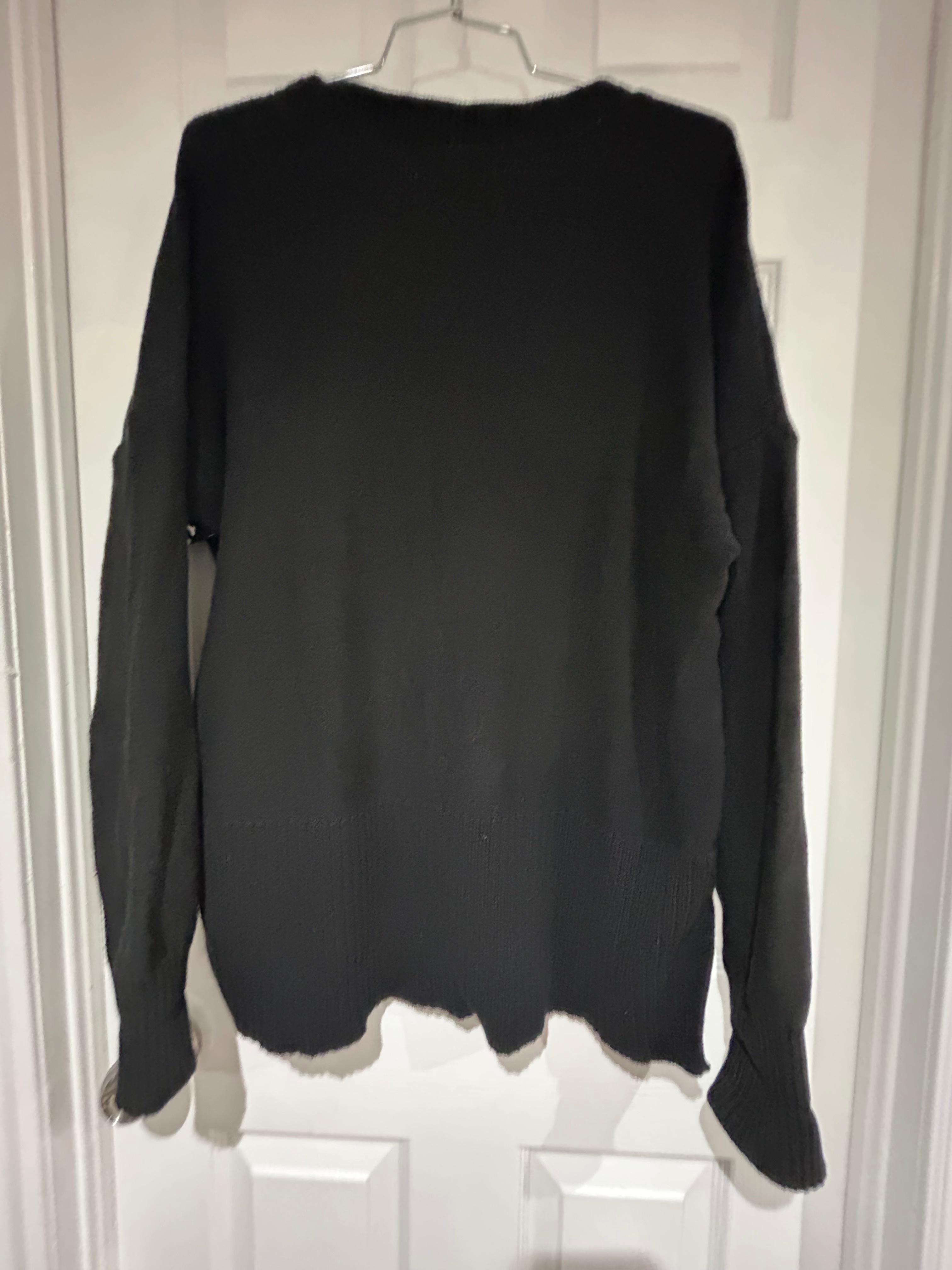 Womans GUESS Black Vneck Sweater XXL - photo 2