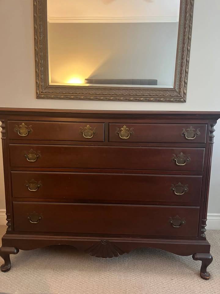 5 Drawer  Ladies  Dresser