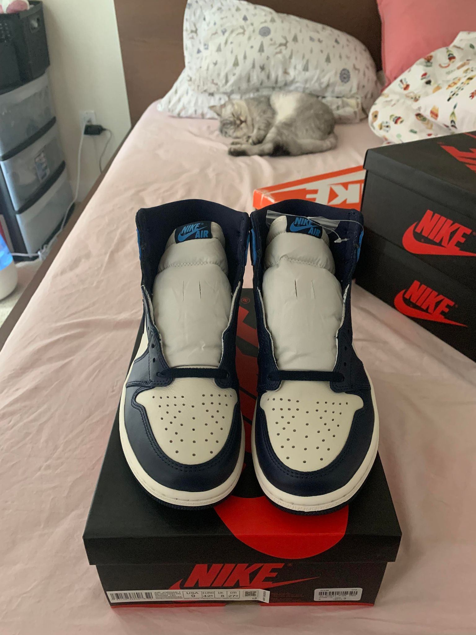 Jordan 1 Retro High Obsidian UNC - photo 3