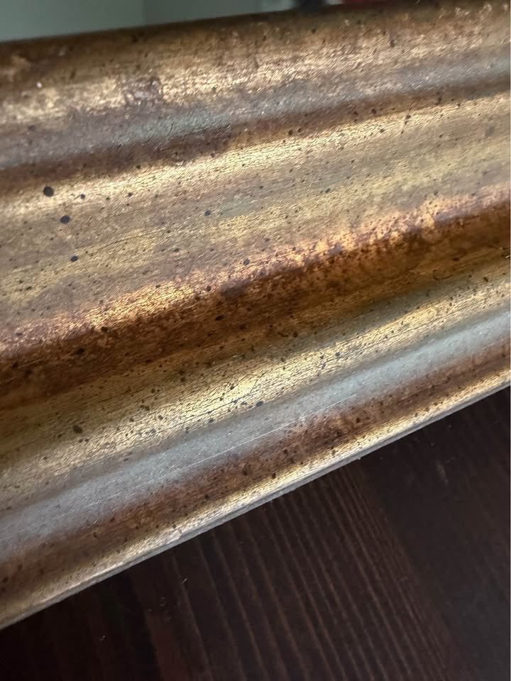 Gold framed mirror - photo 4