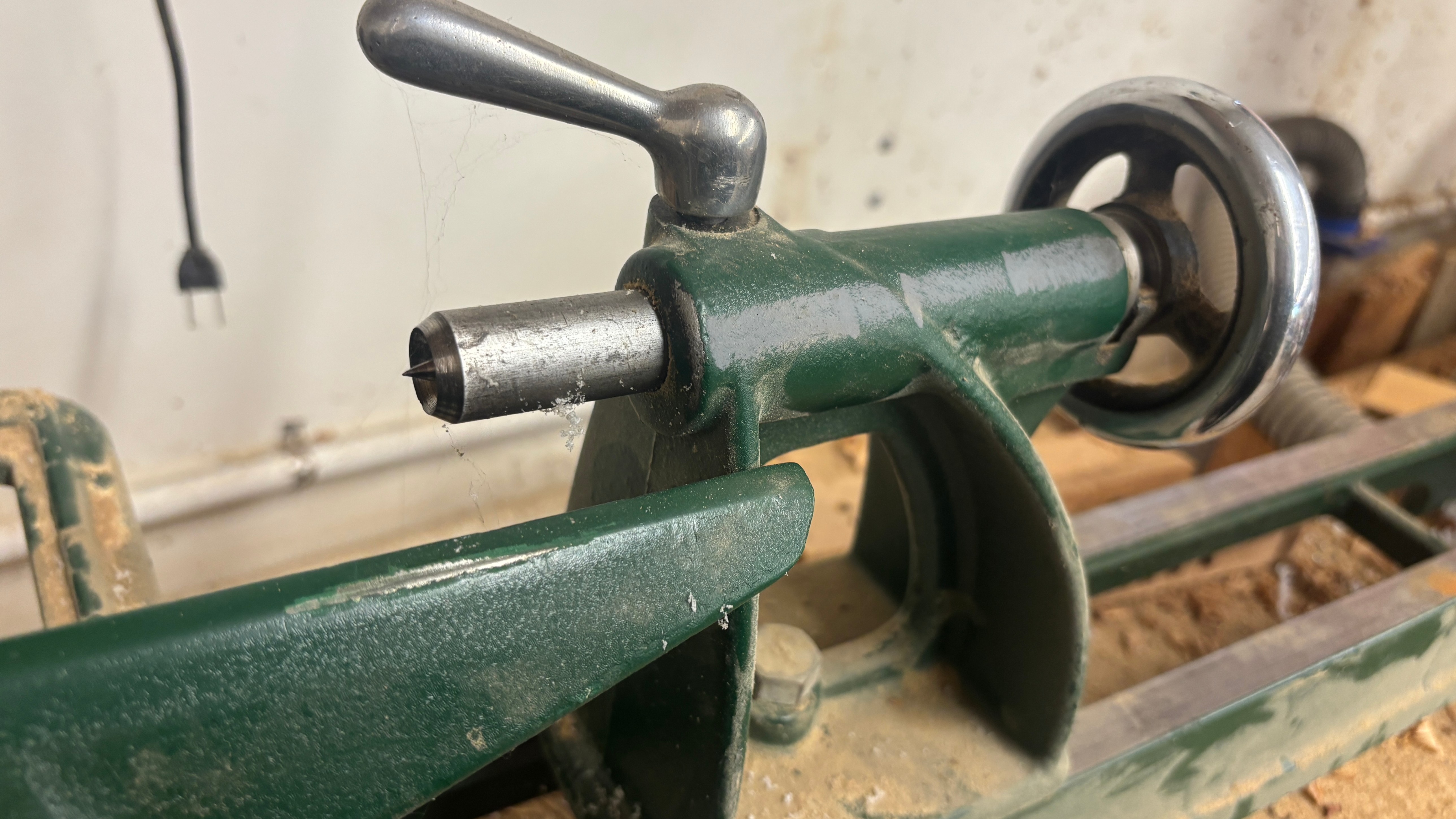 36” Beaver lathe with stand - photo 3