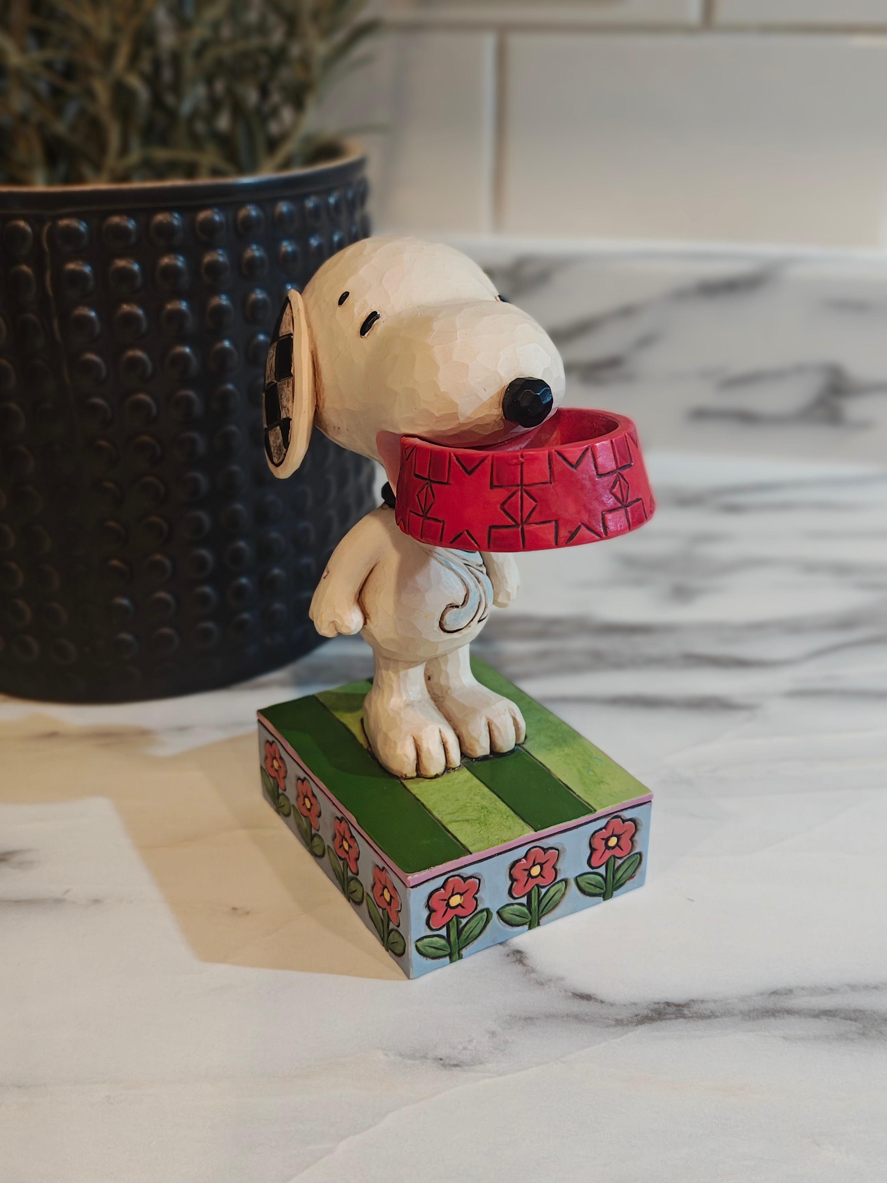 Jim Shore Peanuts “More Food Please” Snoopy Figurine 4049411