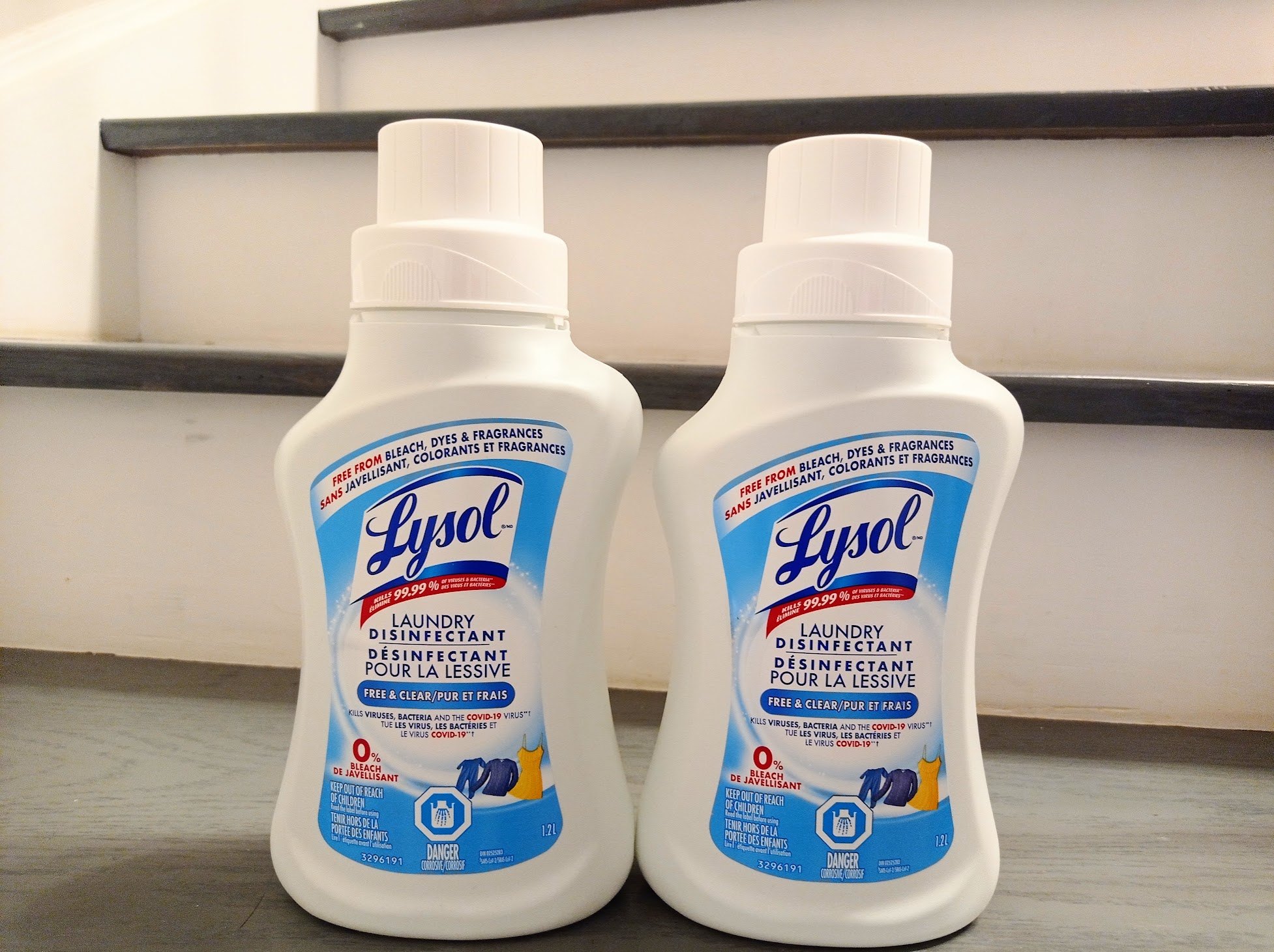 Brand New Lysol Laundry Disinfectant – Crisp Linen, 1.2L - photo 3