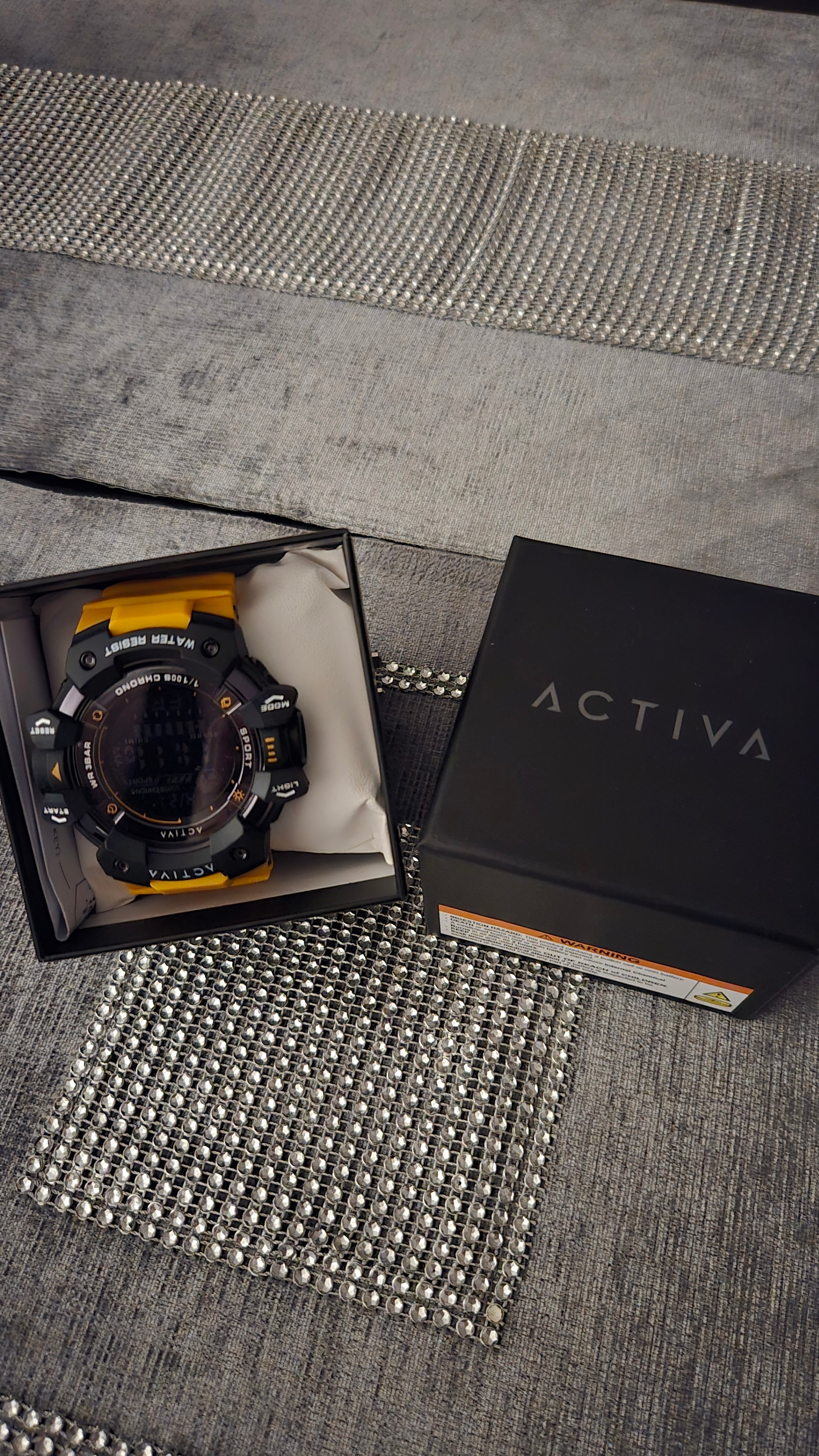Activa Invicta Digital Essentials Men's, Women's Watch 50mm