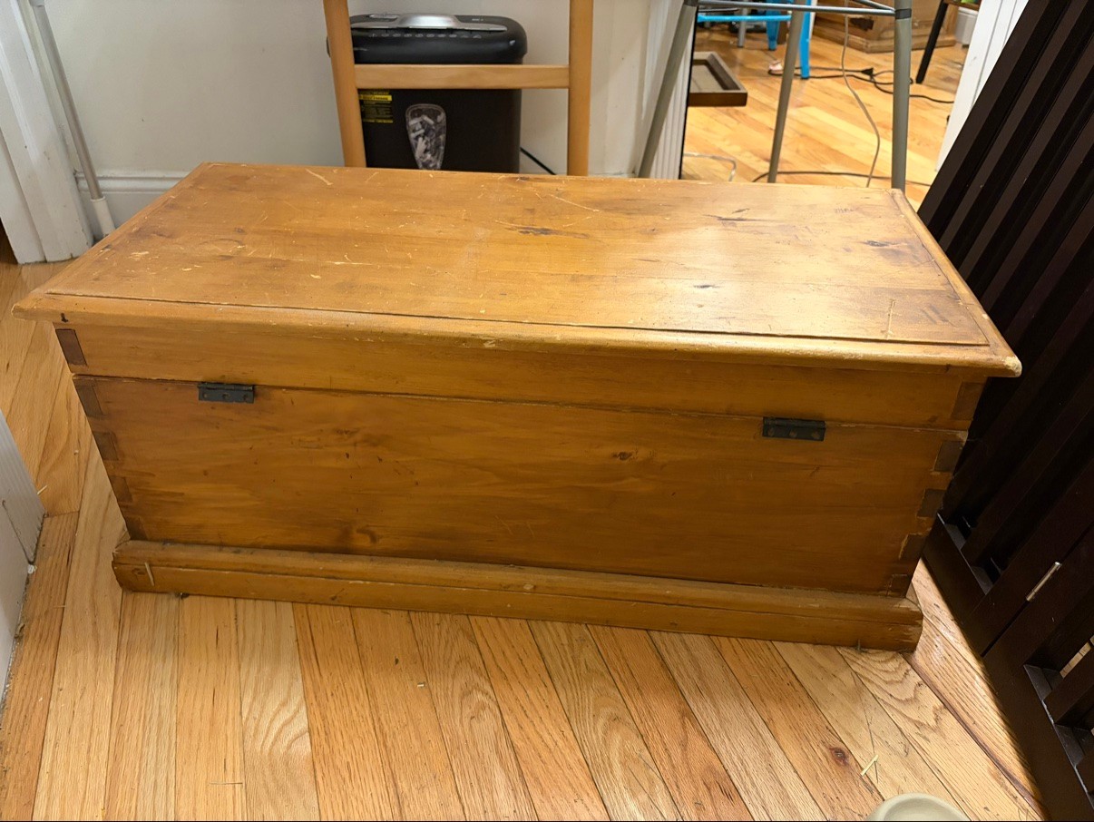 Vintage Wooden Blanket Chest - Dovetail Storage Trunk - photo 5