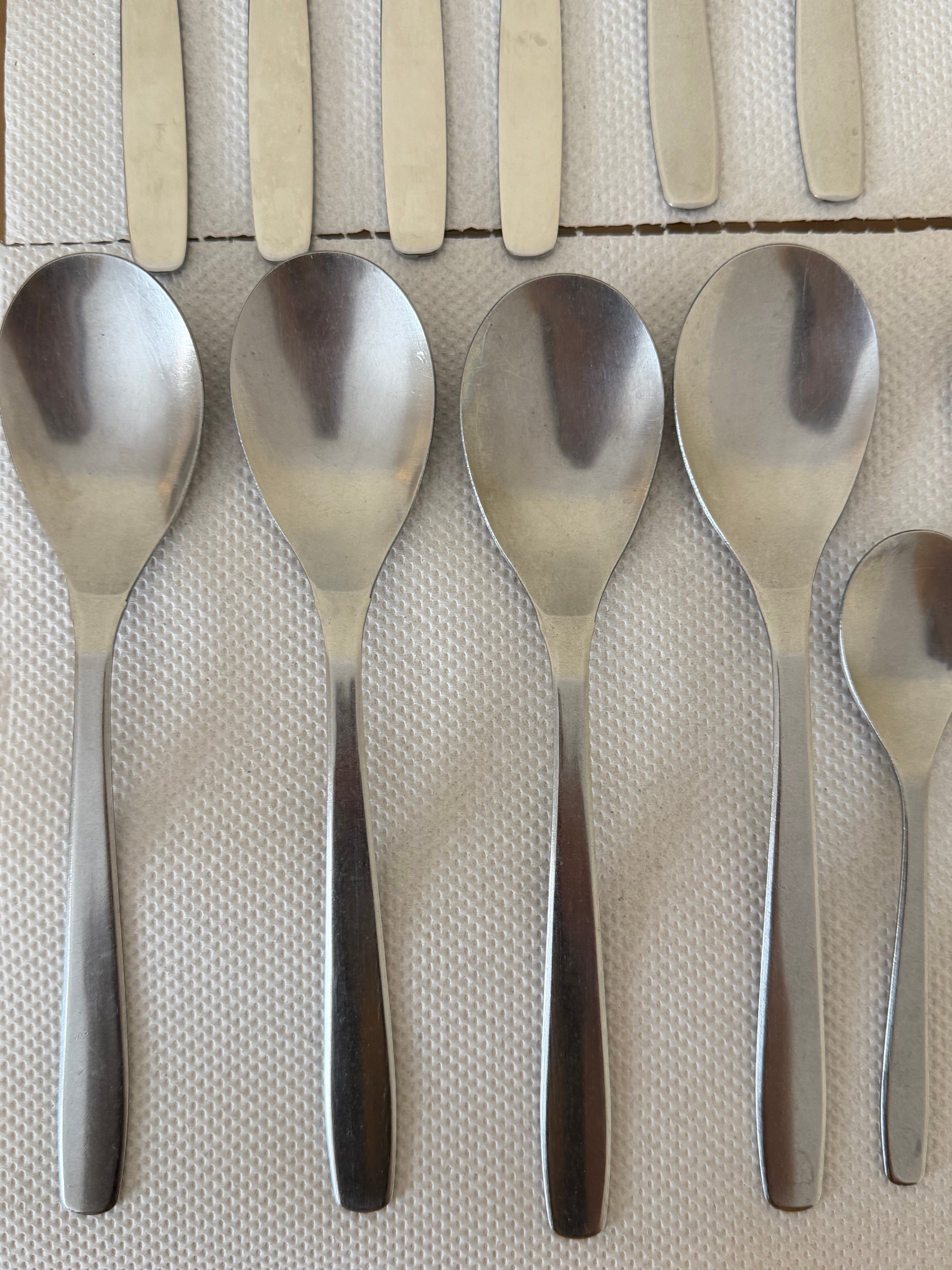 Stainless Steel Cutlery Set – 16 Pieces - photo 5