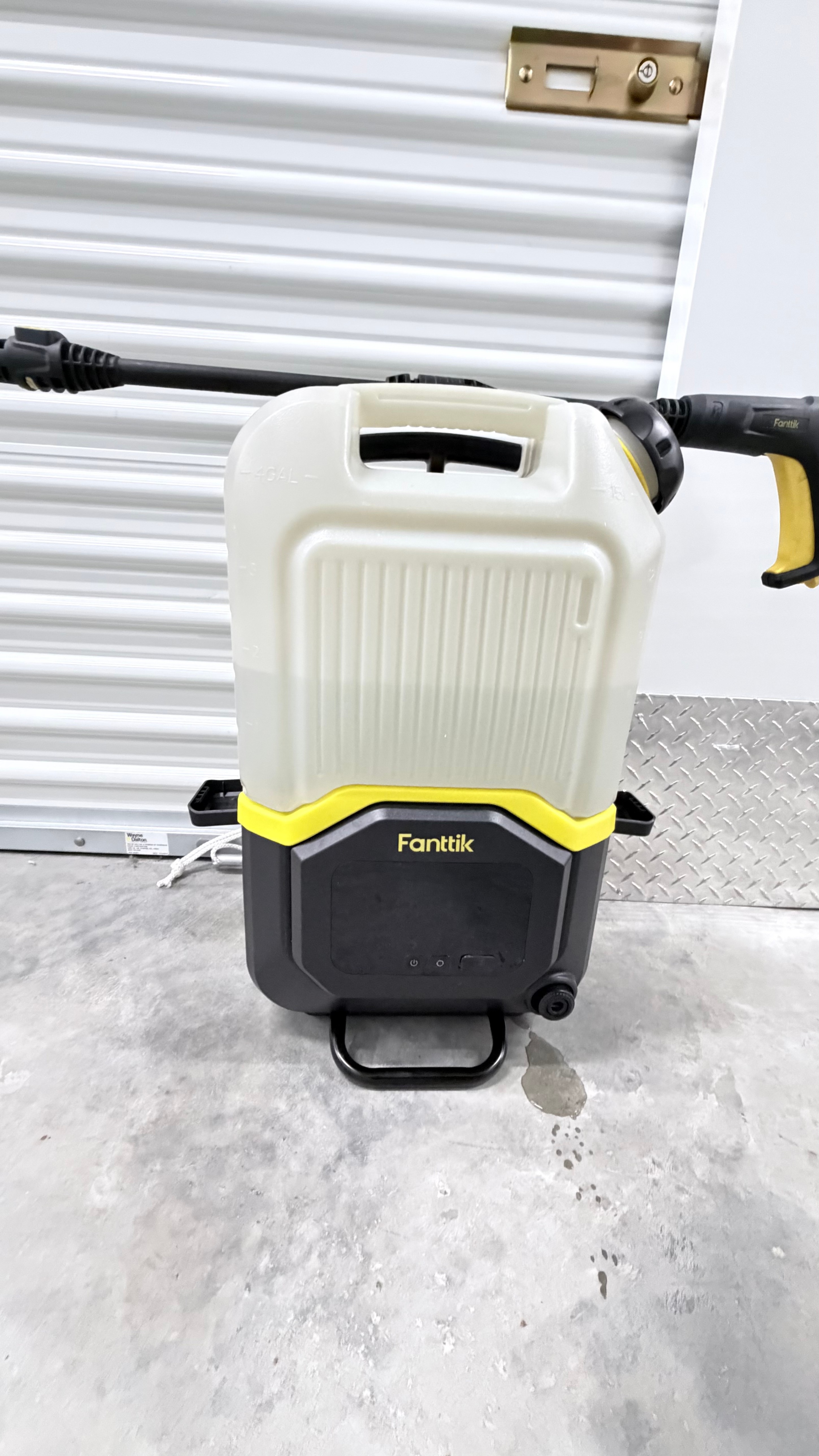 Cordless power washer - photo 4