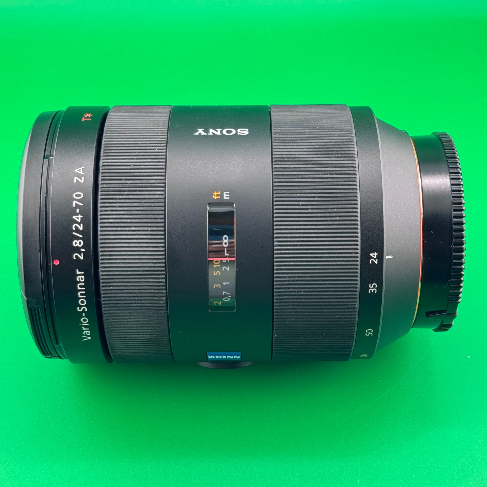 Sony Vario-Sonnar T* 24-70mm f/2.8 ZA SSM (SAL2470Z) - Like New - photo 2