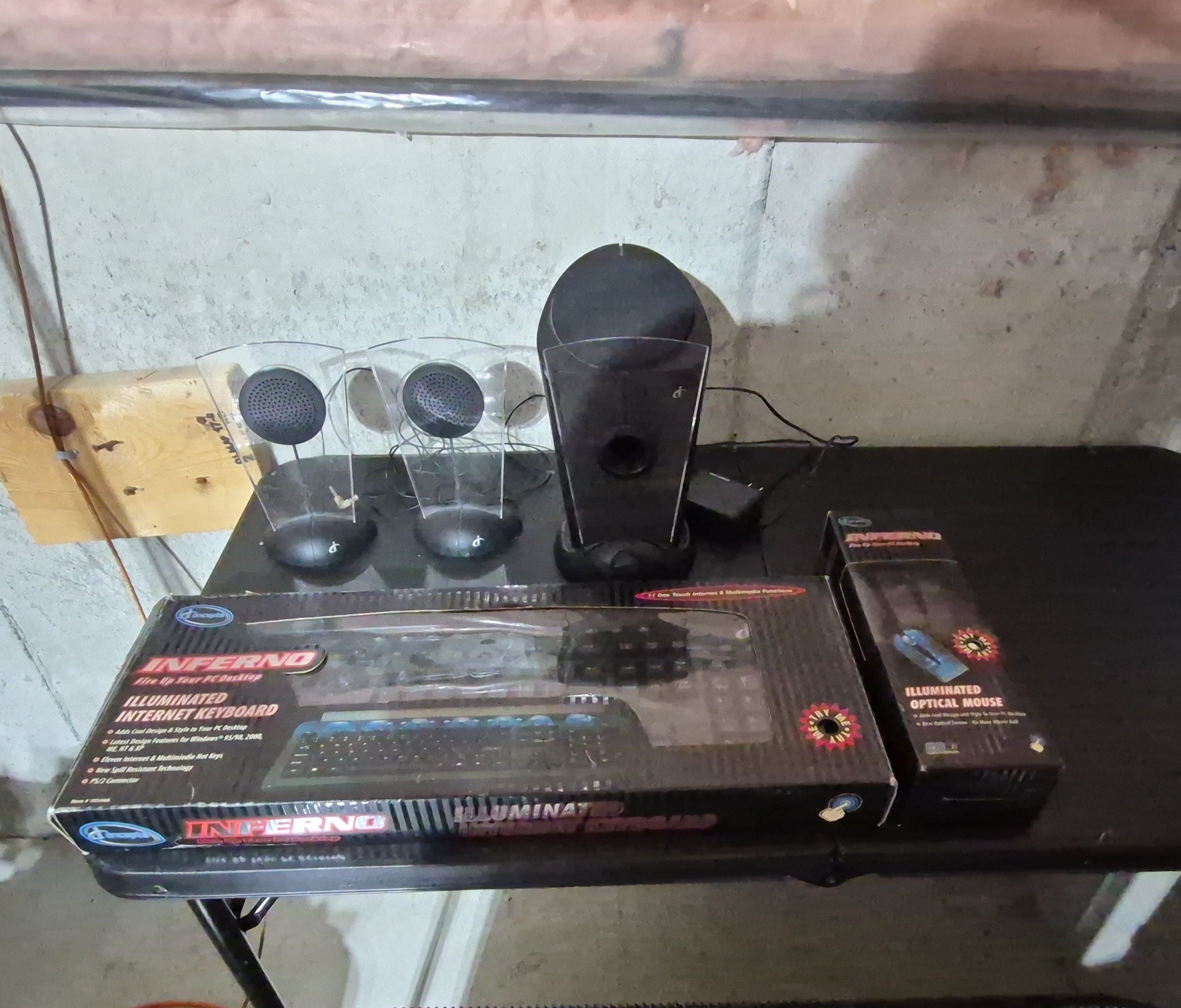 iConcepts Illuminated Keyboard & Mouse Set