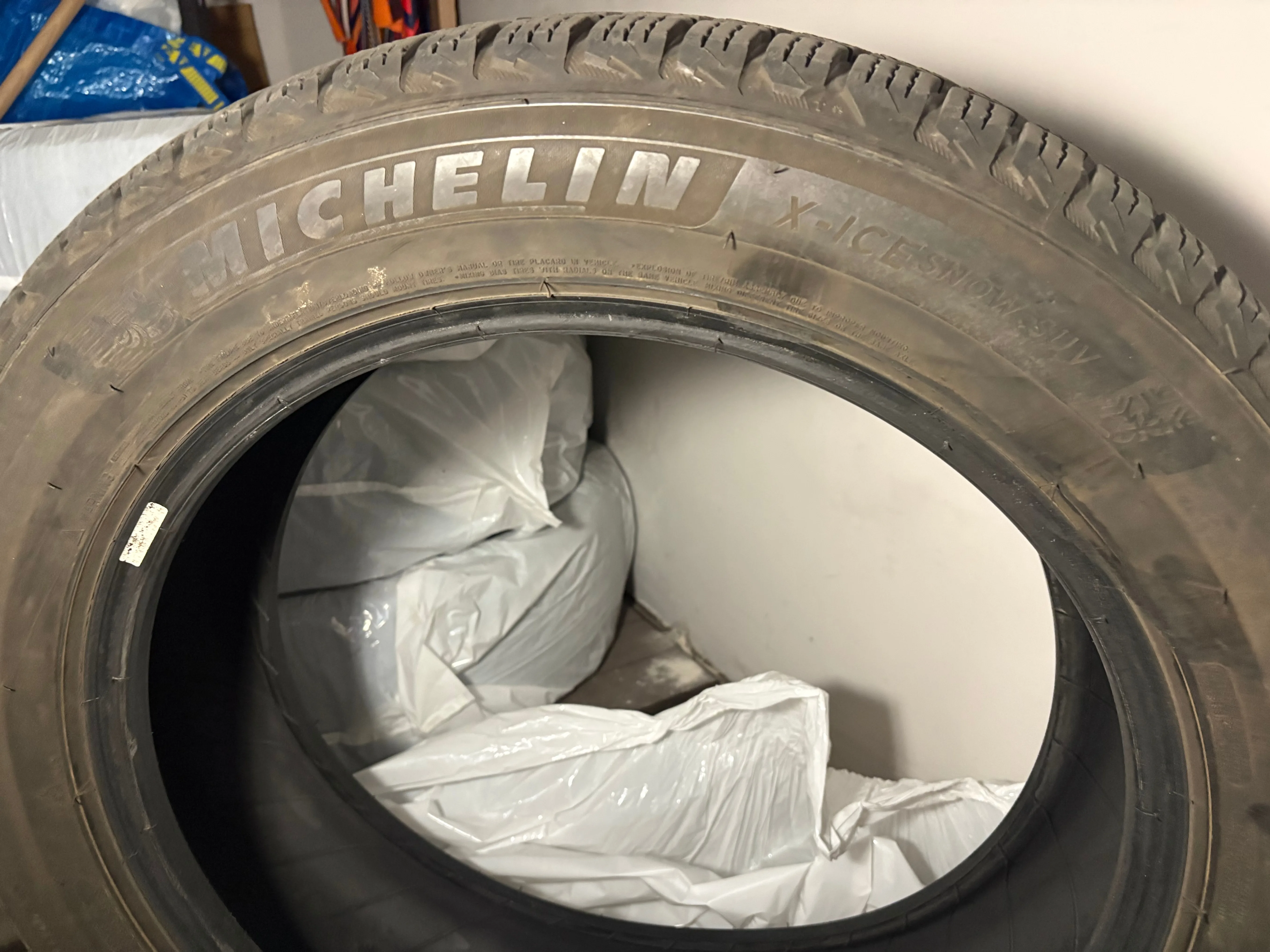 Set of 4 Michelin X-Ice Snow SUV Winter Tires – 235/55R20 105HXL - photo 4