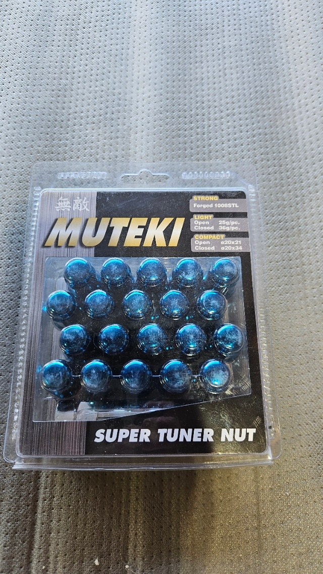 Muteki M12 x 1.5 Blue Chrome Closed End Lug Nuts