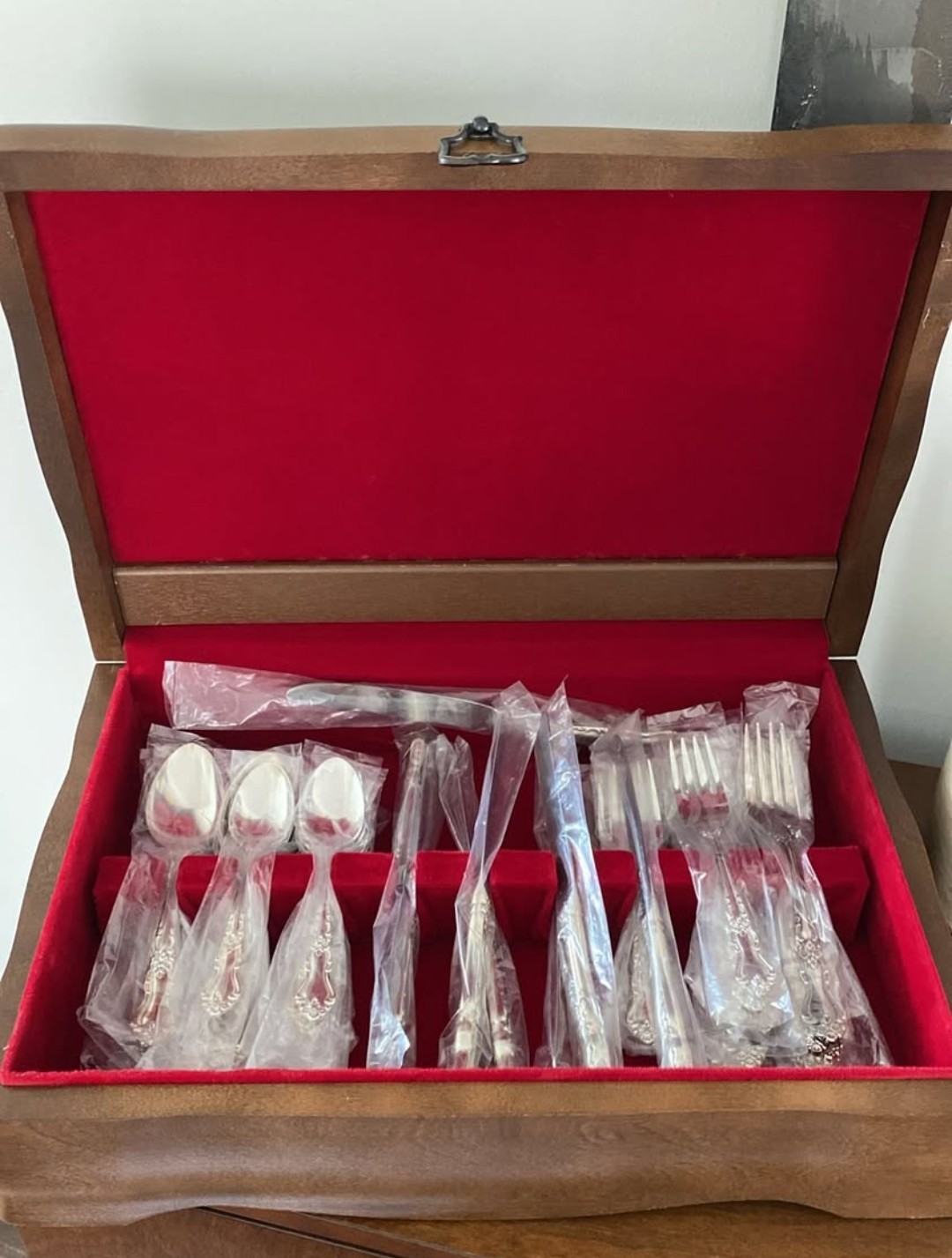 8 piece Silver Plated Flatware Set