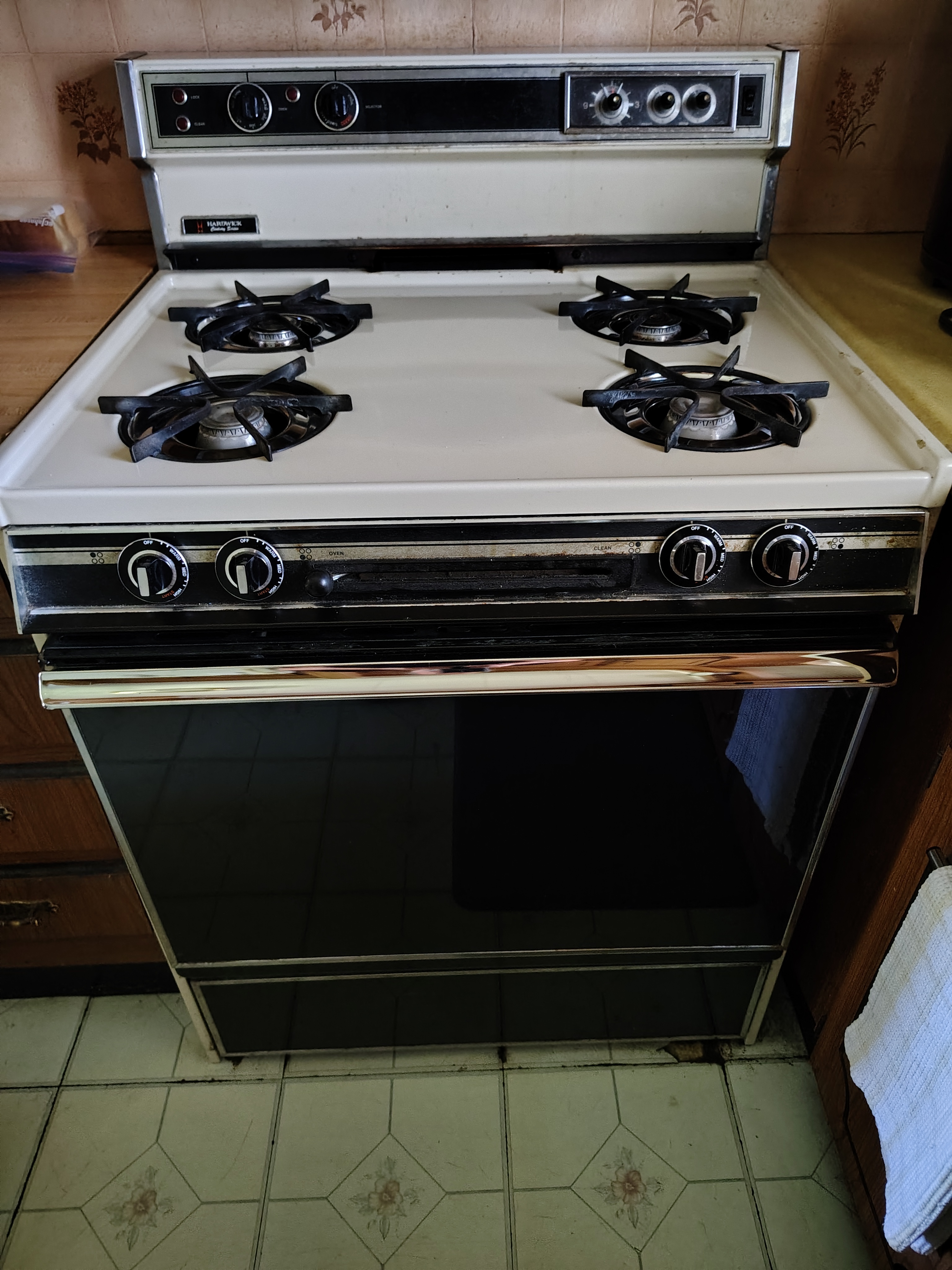 Vintage Hardwick "Country Series" Propane Stove/ Oven