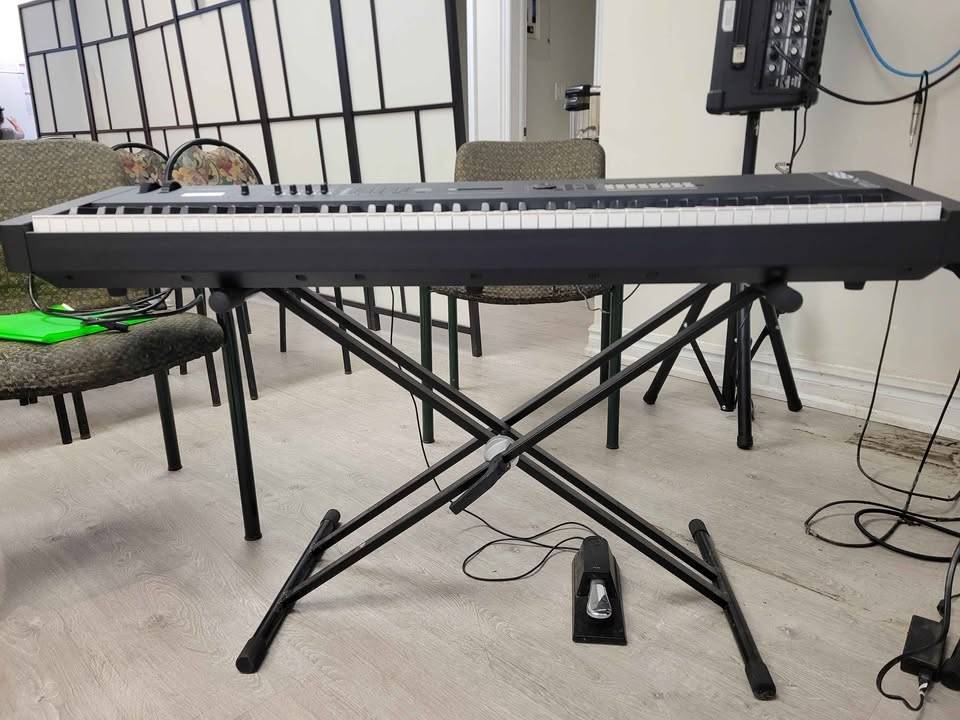 Yamaha MX88 88-Key Weighted Action Synthesizer + stand - photo 5