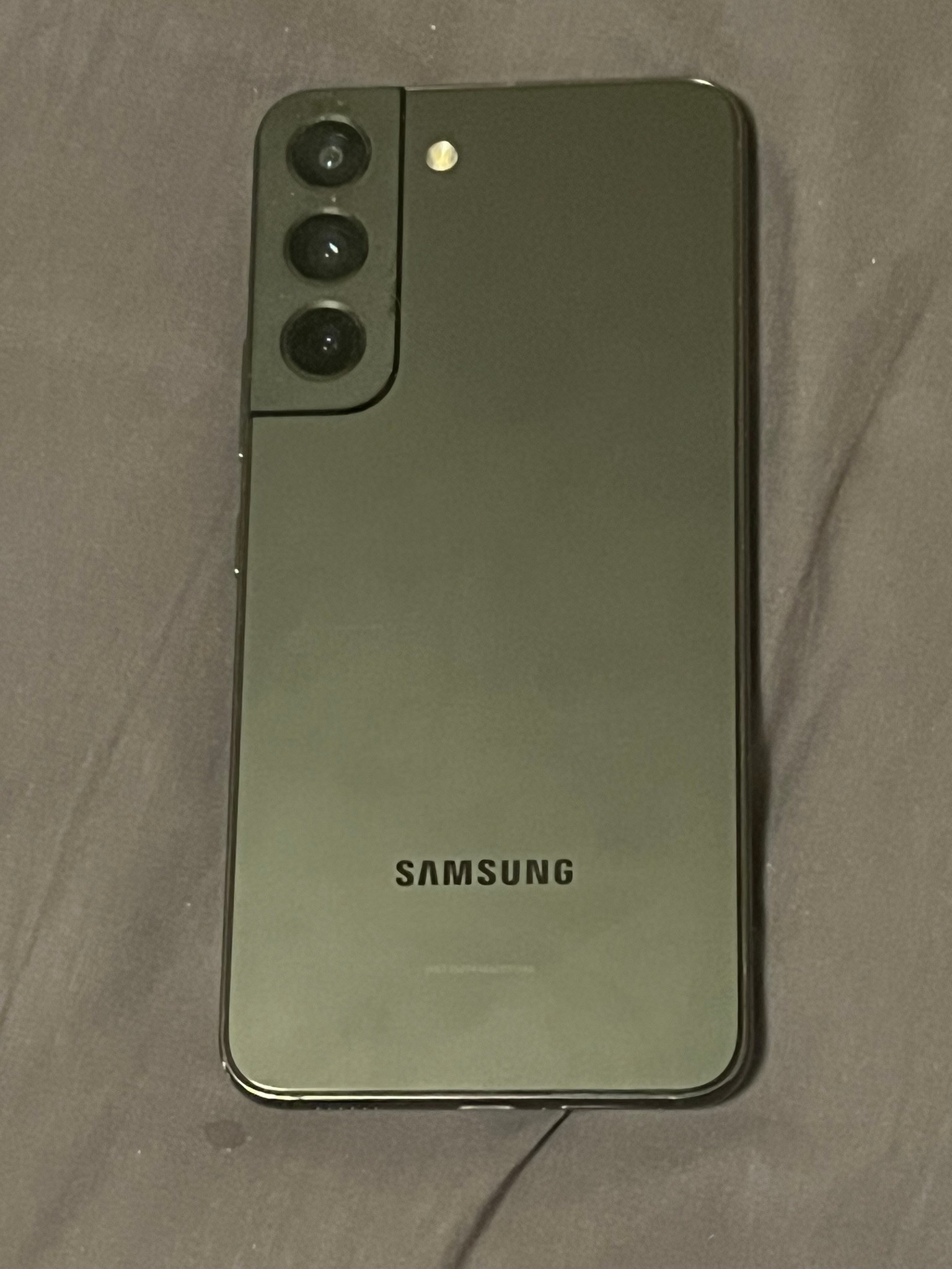 Samsung Galaxy S22 - photo 3
