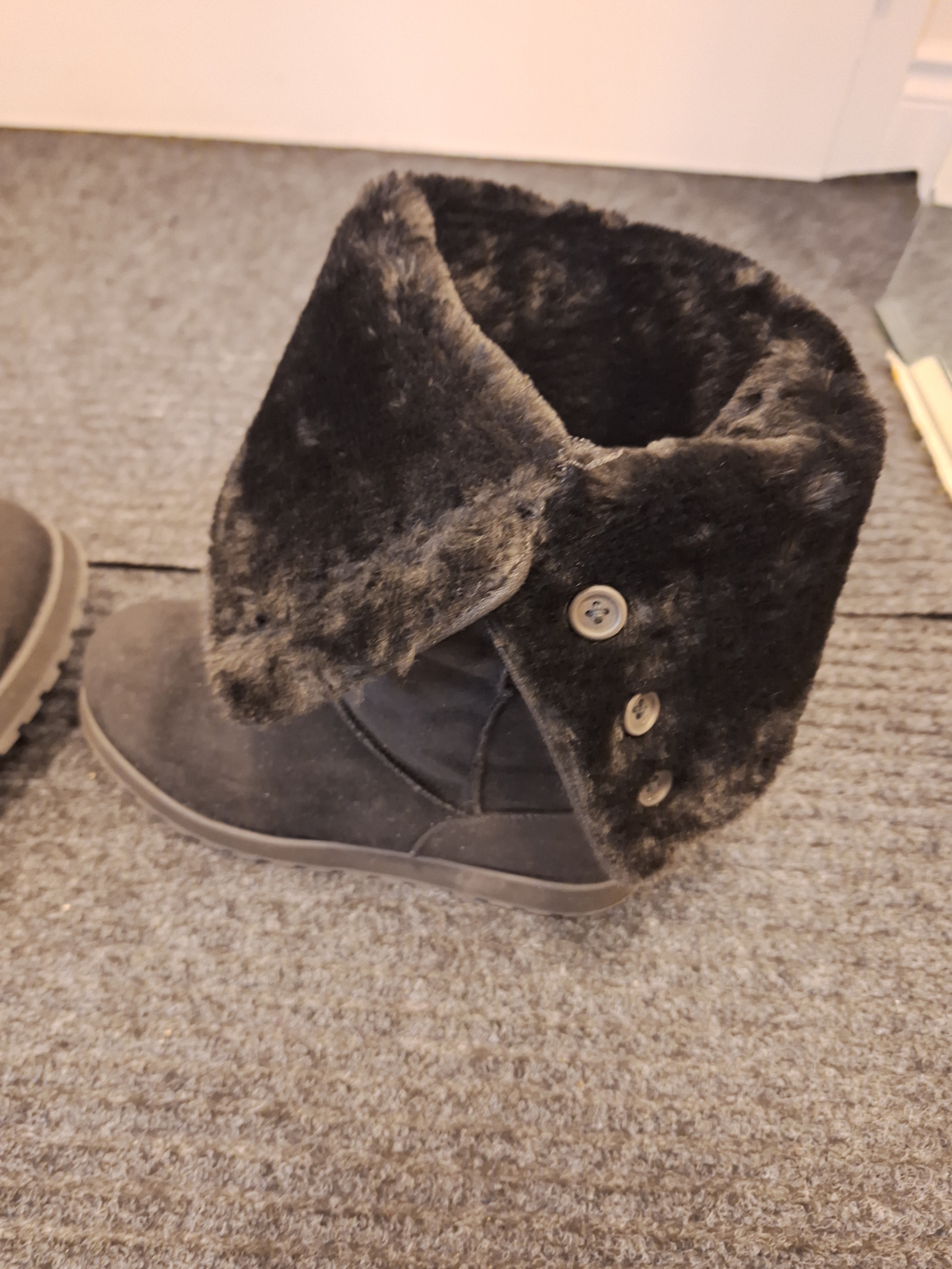 Brand new Skechers Women’s Keepsakes-Brrrr Boot - photo 3