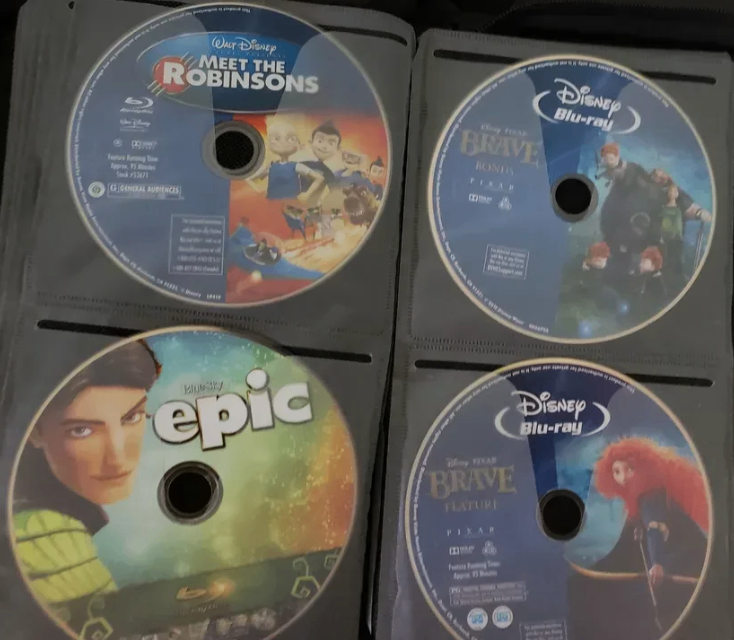 28 Animated Movies Blu-Ray Bundle - photo 2
