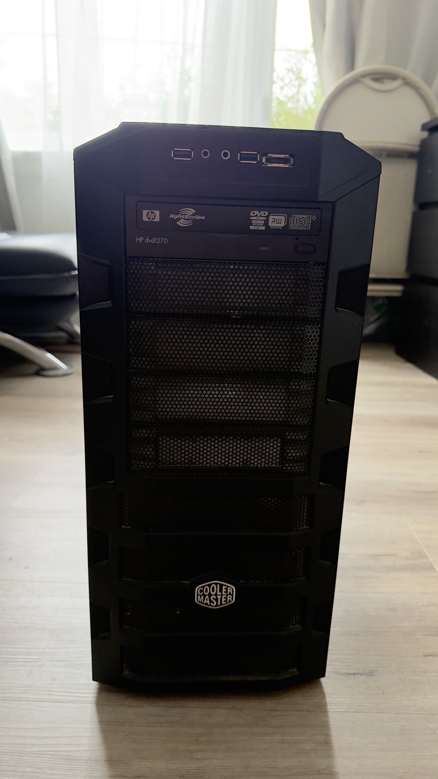 Cooler Master HAF 922 Mid Tower PC Case – with HP DVD Writer