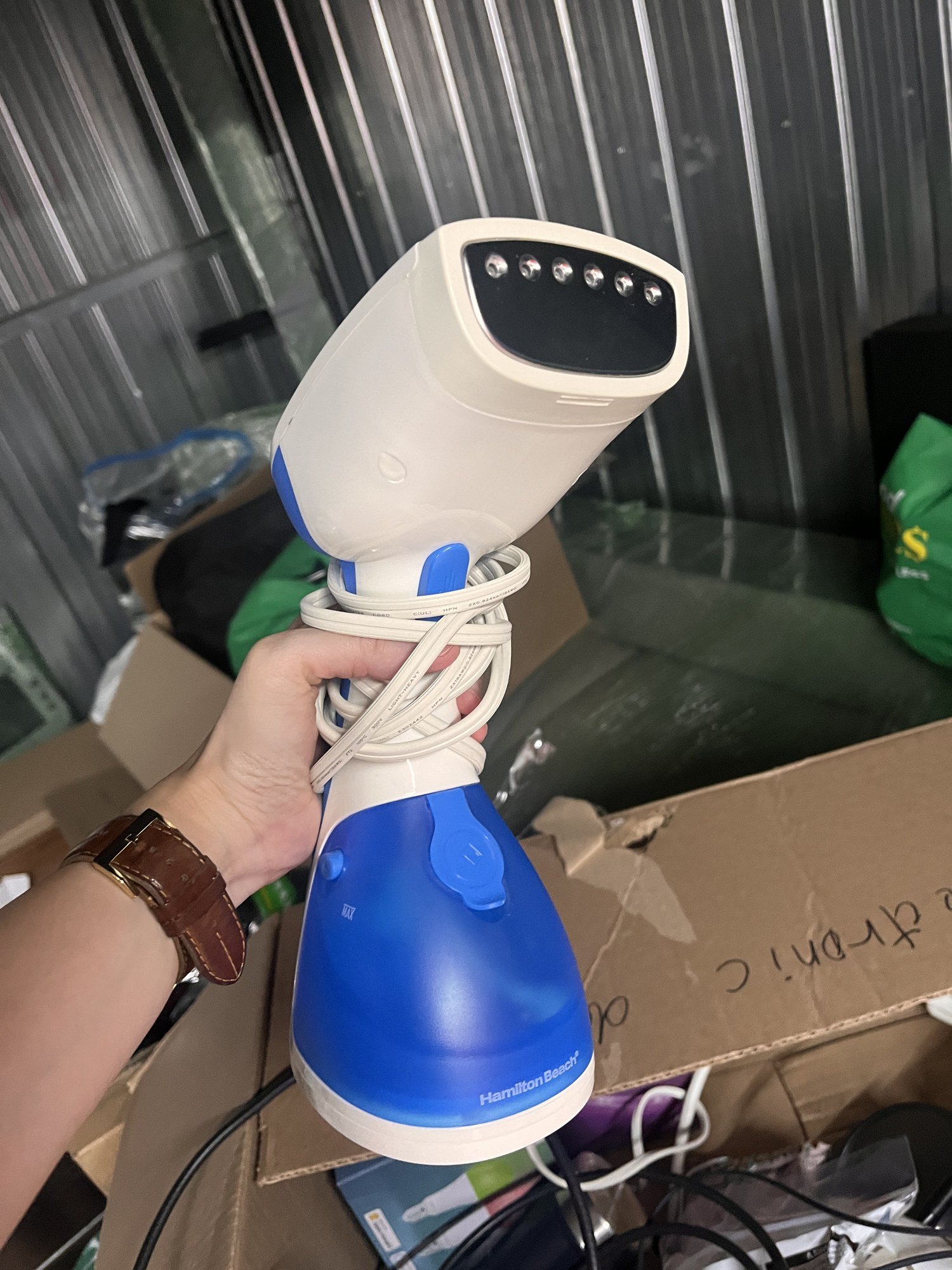 Hamilton Beach Handheld Garment Steamer – $15