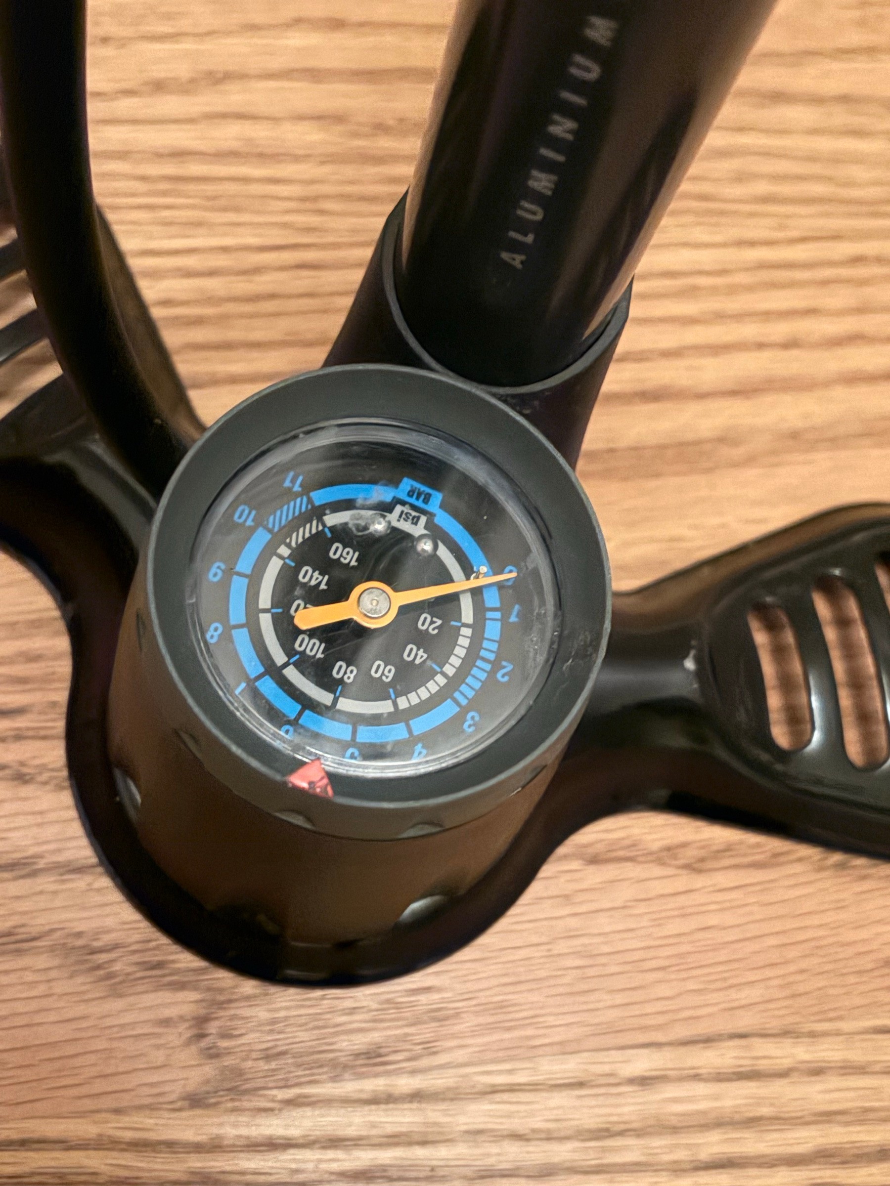 B'TWIN 900 Aluminium Floor Bike Pump w/ Pressure Gauge - photo 2